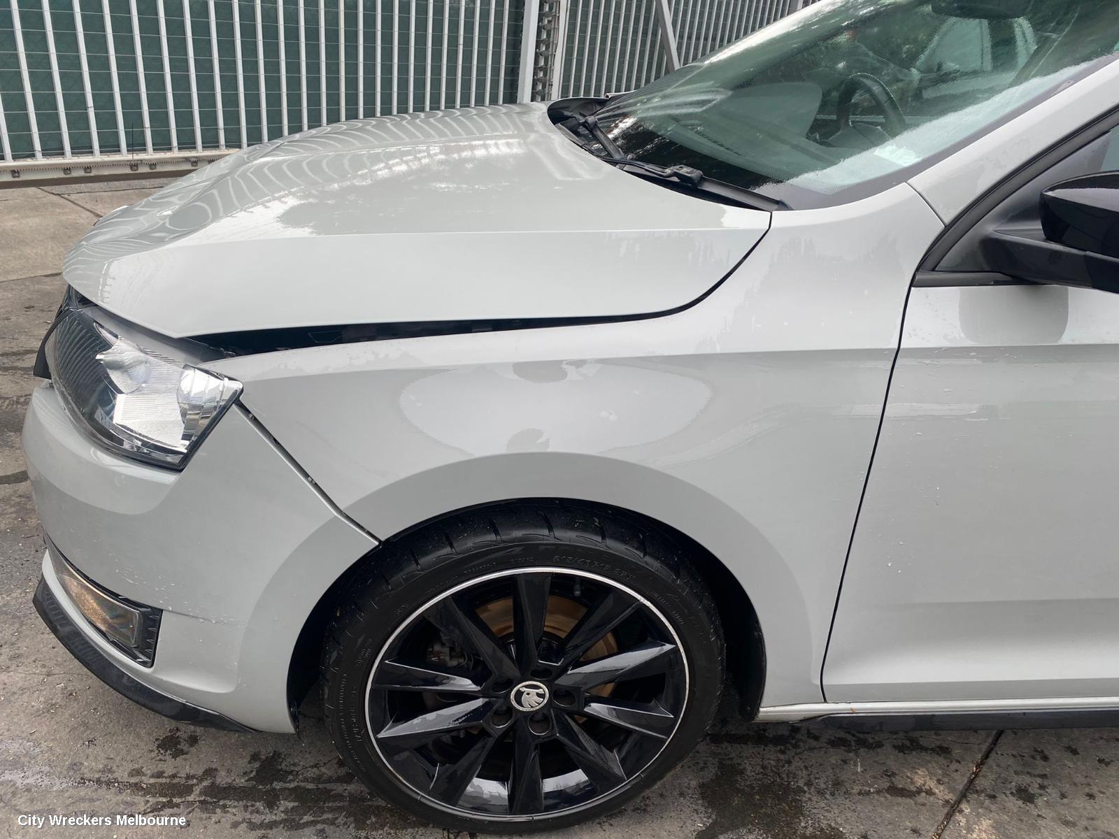 SKODA RAPID LEFT GUARD, NON GUARD FLASHE TYPE, NH, 05/2014 - 12/2020