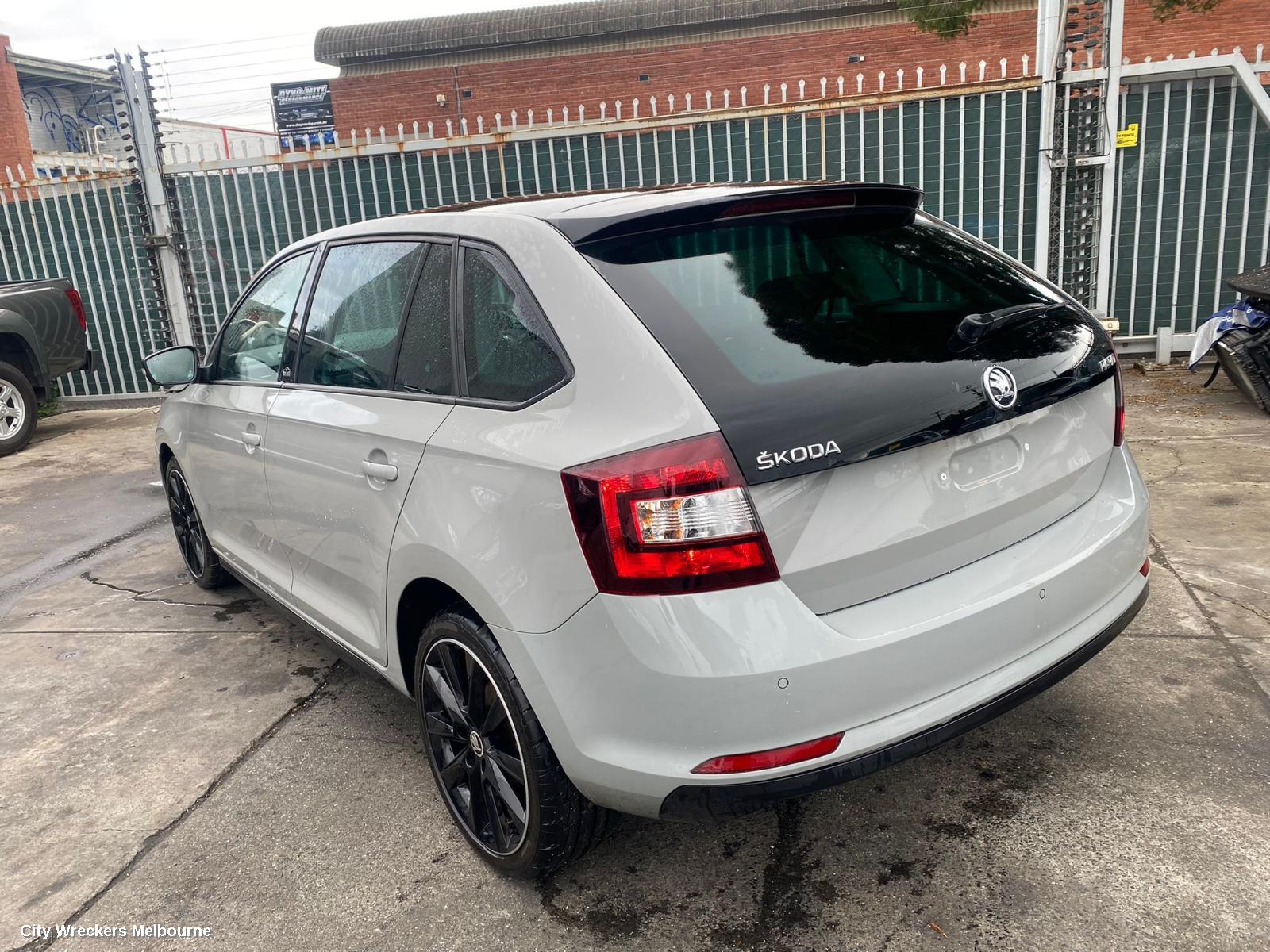 SKODA RAPID LEFT GUARD, NON GUARD FLASHE TYPE, NH, 05/2014 - 12/2020