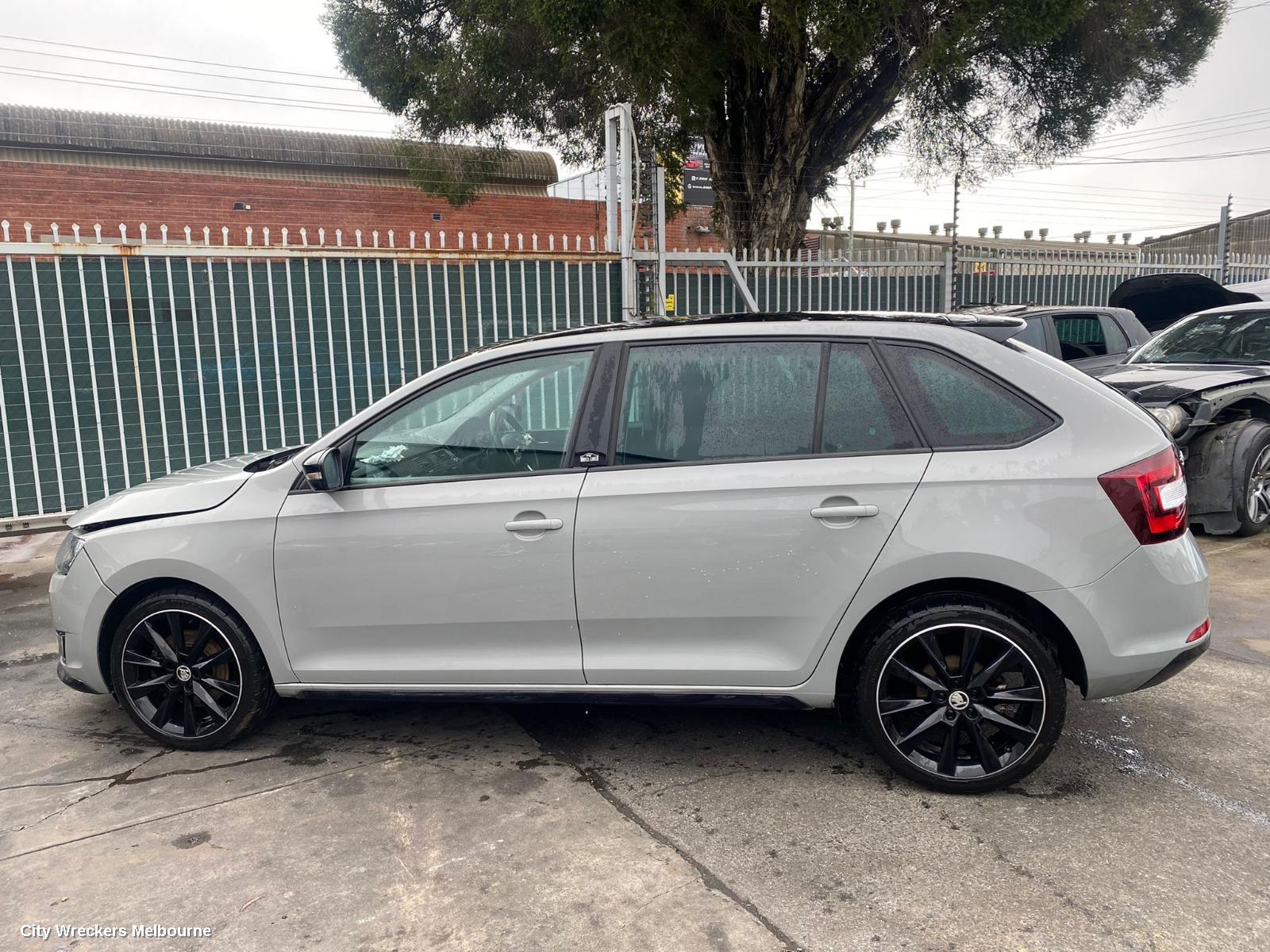 SKODA RAPID LEFT GUARD, NON GUARD FLASHE TYPE, NH, 05/2014 - 12/2020