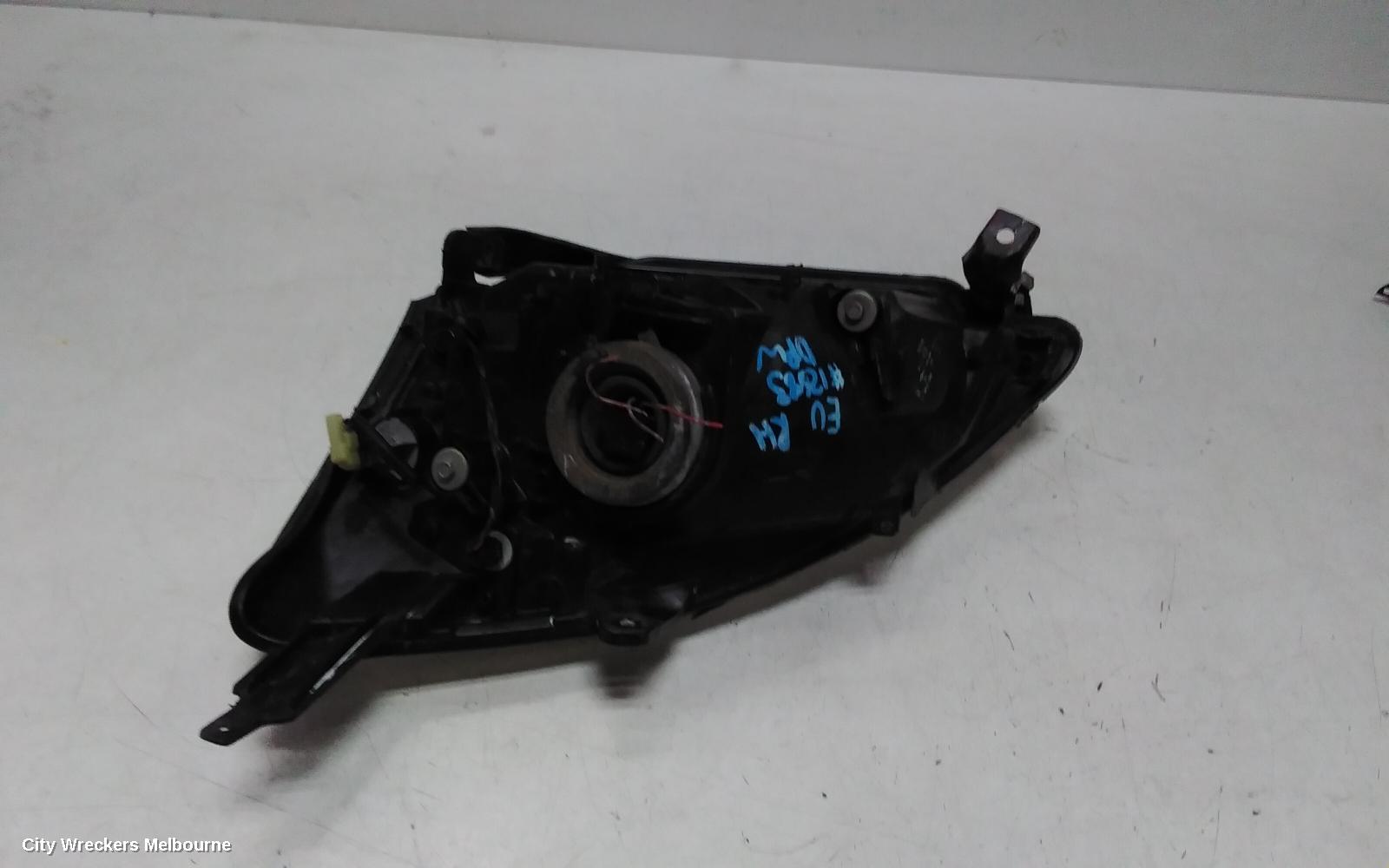 HONDA CIVIC RIGHT HEADLAMP, 7TH GEN, 5DR HATCH (AUST TYPE), 11/2000 - 10/2003