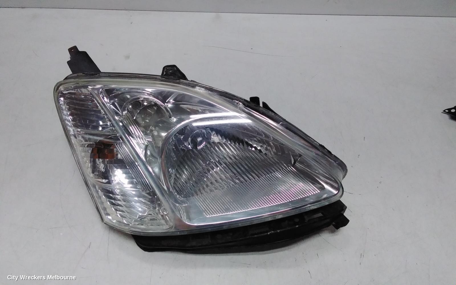 HONDA CIVIC RIGHT HEADLAMP, 7TH GEN, 5DR HATCH (AUST TYPE), 11/2000 - 10/2003