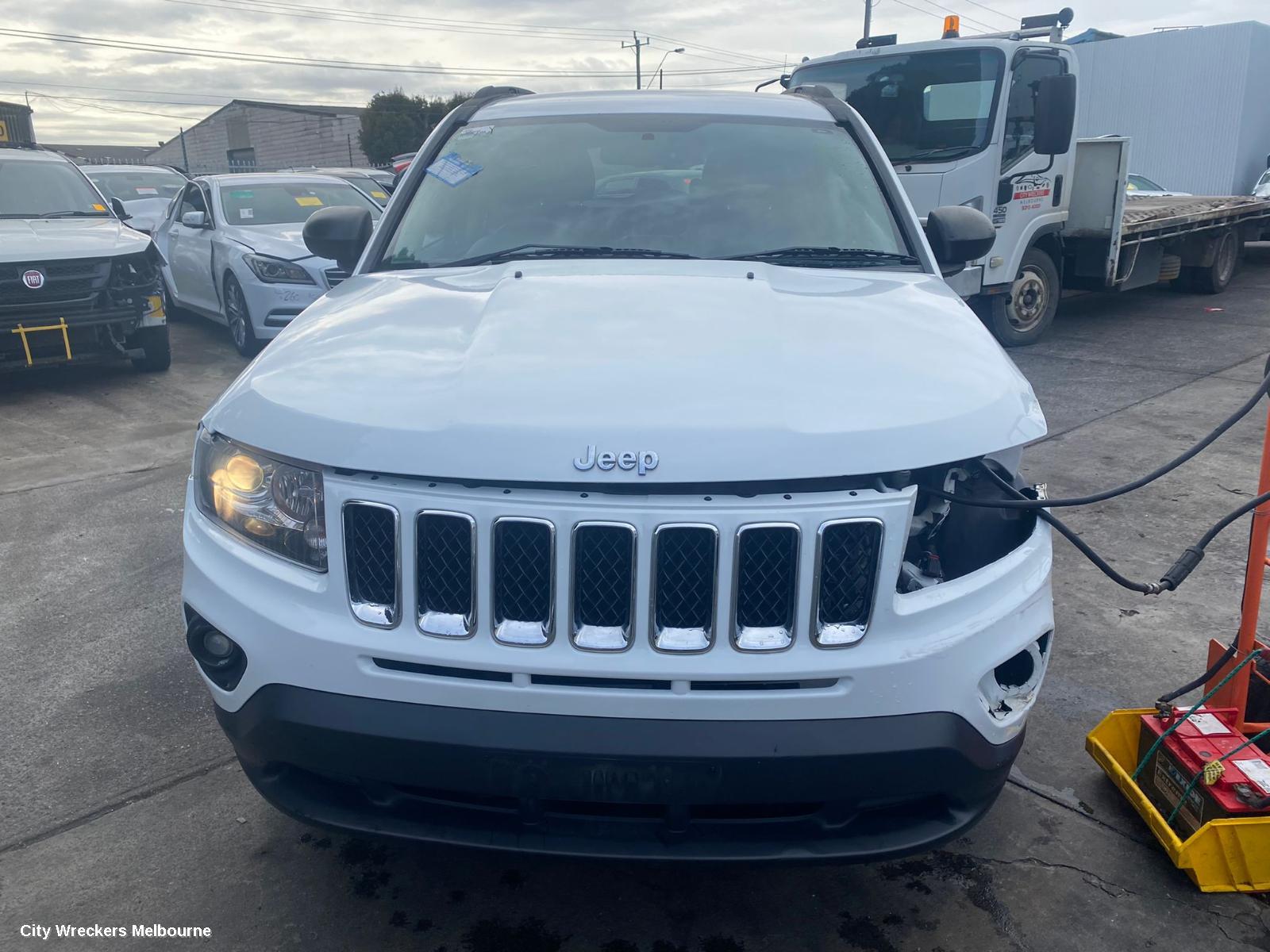 JEEP COMPASS CONSOLE, MK, 07/2011 - 12/2016