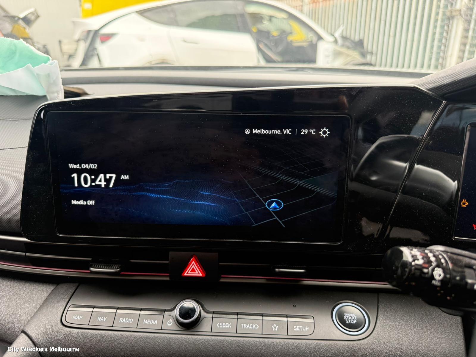 HYUNDAI I30 RADIO/CD/DVD/SAT/TV, HEAD UNIT, 10.25IN, W/ SAT NAV TYPE, W/ PREMIUM AUDIO, CN7, SEDAN (S.KOREA VIN KMHL), 03/2023 ONWARDS