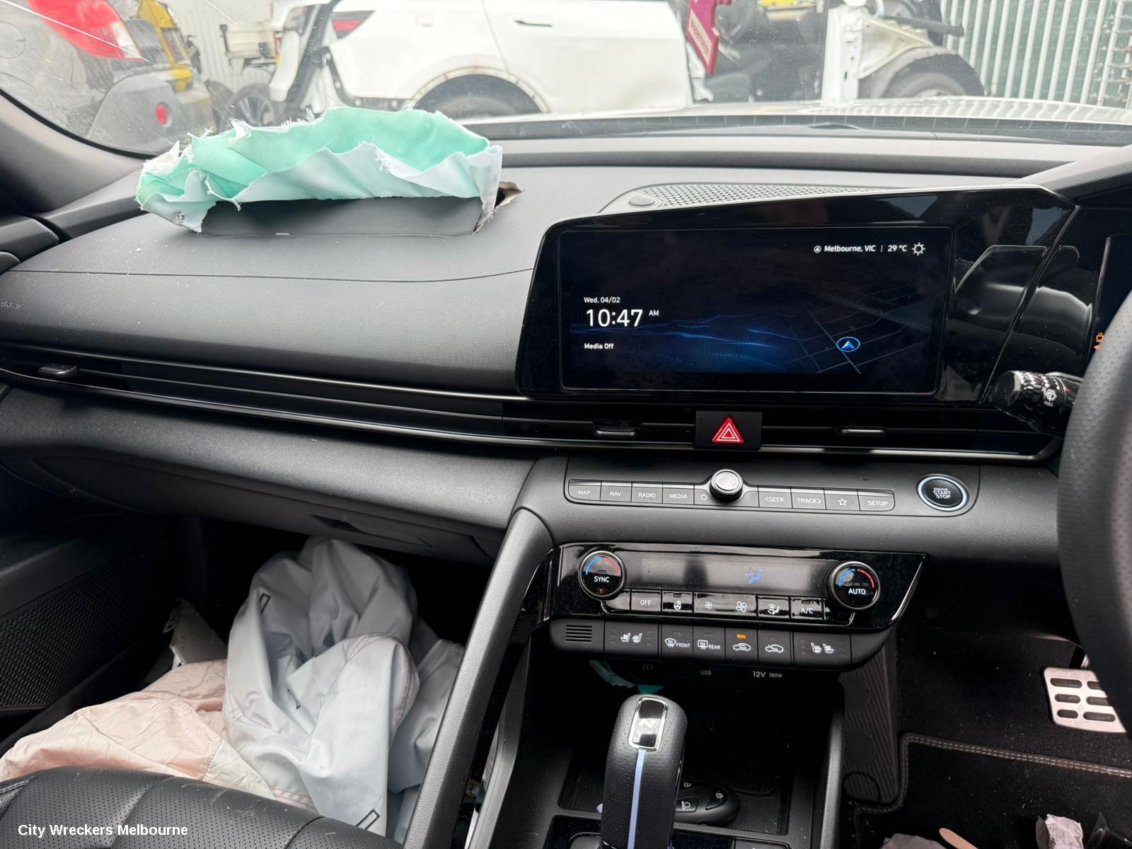 HYUNDAI I30 RADIO/CD/DVD/SAT/TV, HEAD UNIT, 10.25IN, W/ SAT NAV TYPE, W/ PREMIUM AUDIO, CN7, SEDAN (S.KOREA VIN KMHL), 03/2023 ONWARDS