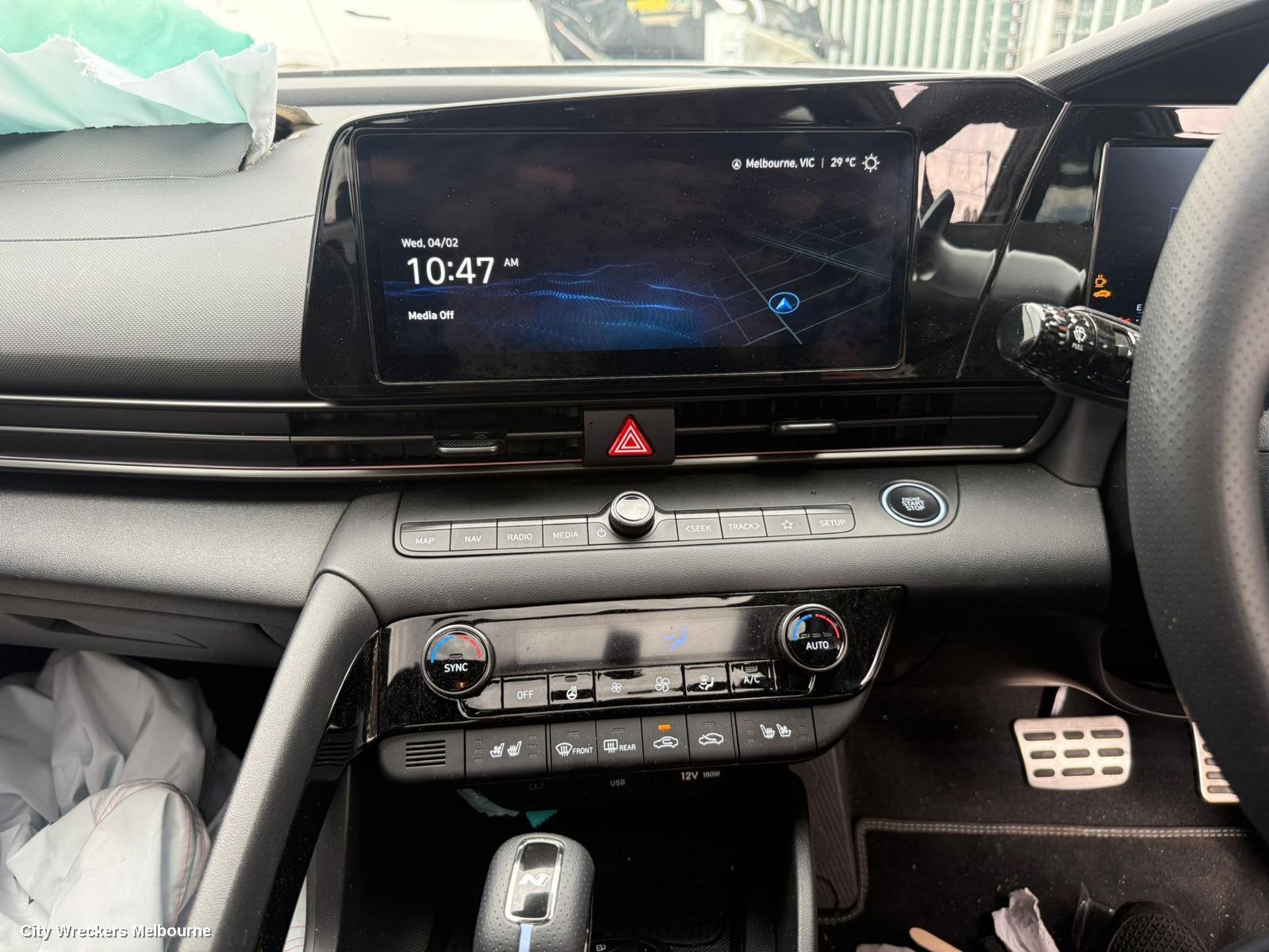 HYUNDAI I30 RADIO/CD/DVD/SAT/TV, HEAD UNIT, 10.25IN, W/ SAT NAV TYPE, W/ PREMIUM AUDIO, CN7, SEDAN (S.KOREA VIN KMHL), 03/2023 ONWARDS
