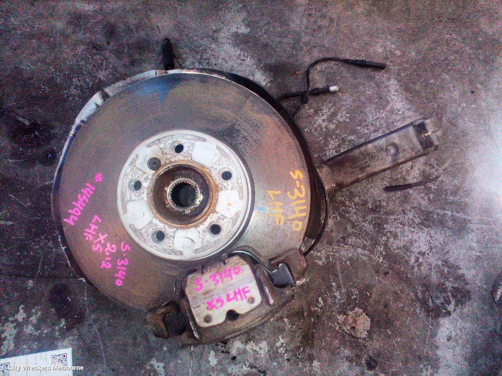 BMW X5 LEFT FRONT HUB ASSEMBLY, E70, 12/2006 - 08/2013