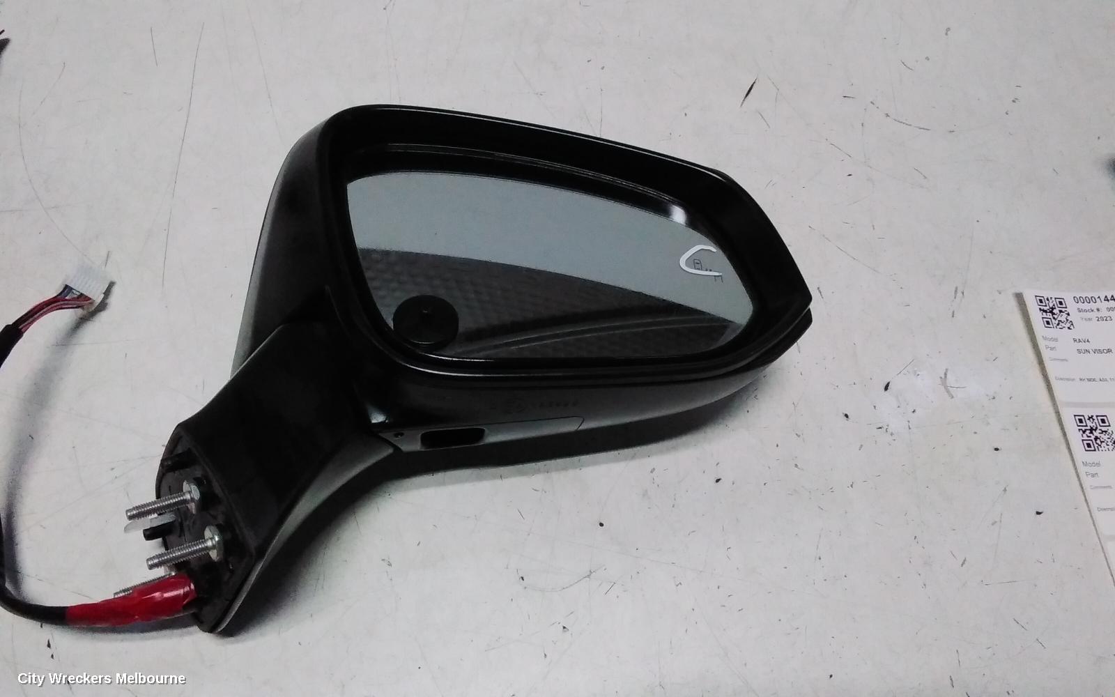TOYOTA RAV4 RIGHT DOOR MIRROR, ELECT ADJ, NON CAMERA TYPE, HIGH GLOSS BLACK, XA50, 06/2021 ONWARDS
