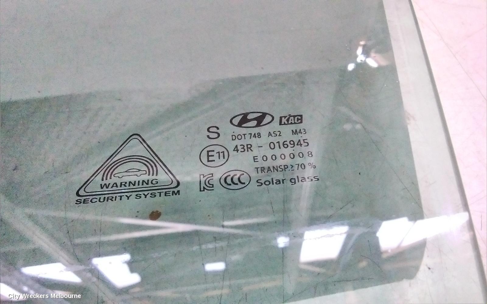 HYUNDAI TUCSON LEFT FRONT DOOR WINDOW, NX4, GREEN TINT TYPE, 02/2021 ONWARDS