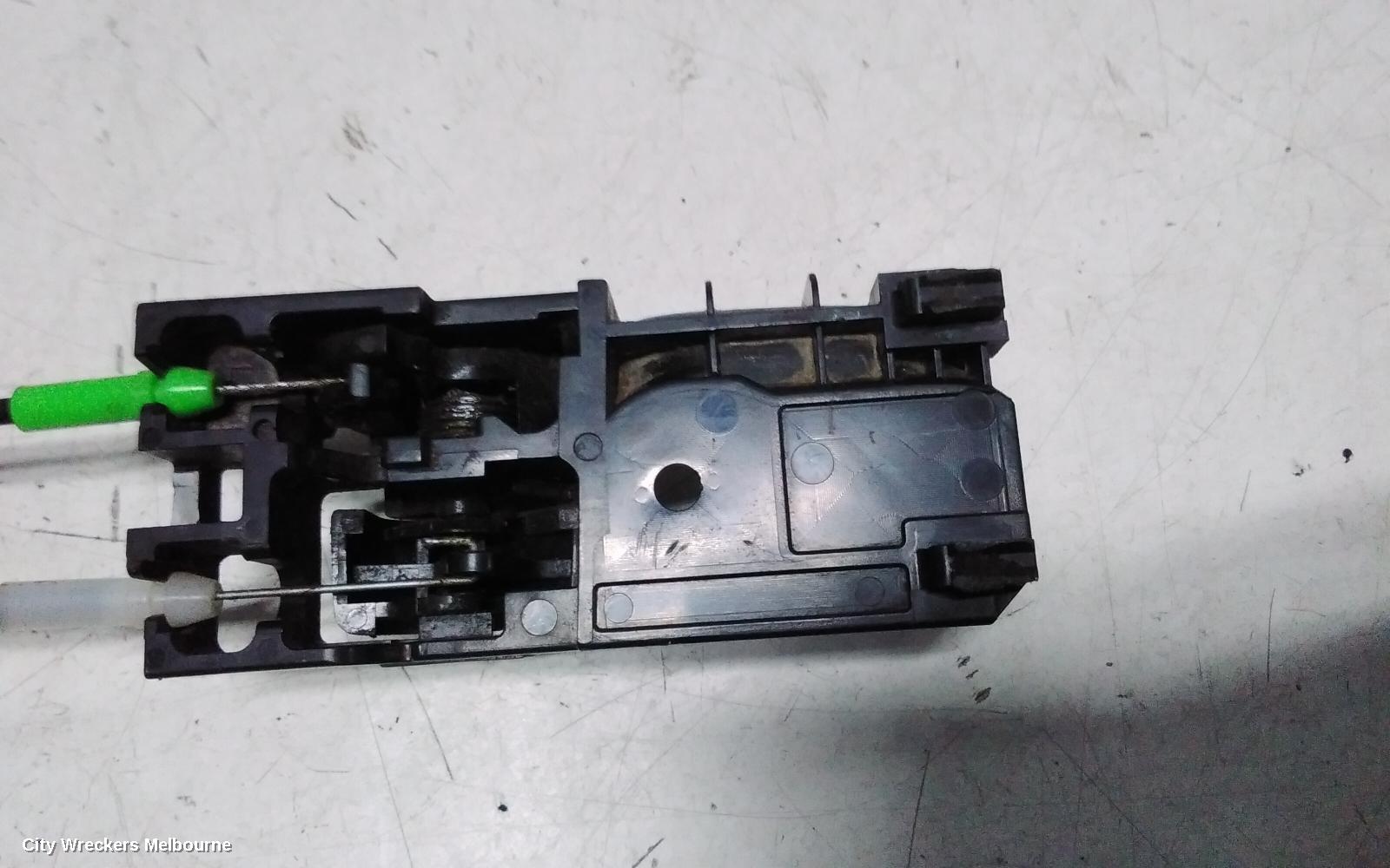 TOYOTA HIACE DOOR/BOOT/GATE LOCK, LEFT FRONT DOOR LOCK, TRH/KDH, 03/2005 - 04/2019