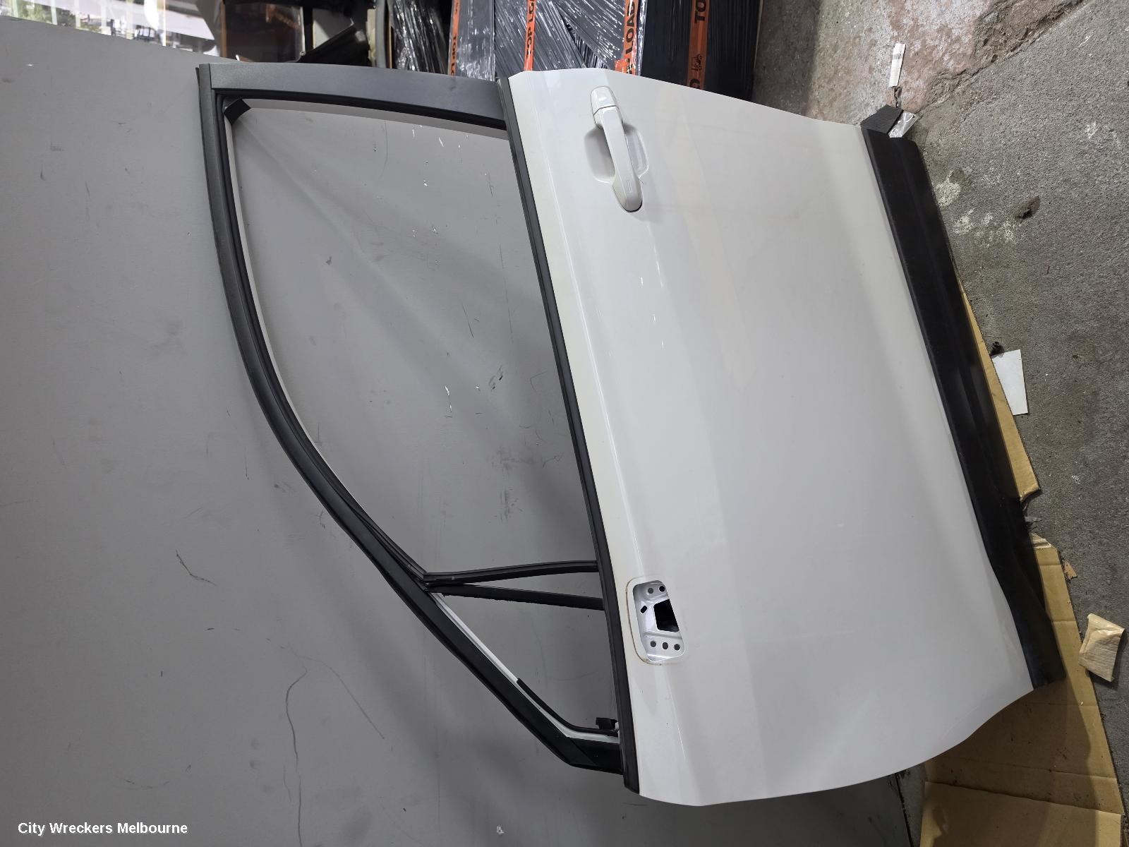 SUBARU FORESTER LEFT FRONT DOOR, SK, 08/2018 - 11/2024