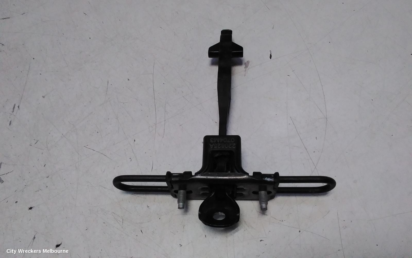 KIA SORENTO DOOR HINGE/RUNNER, CHECK STRAP, LH REAR, MQ4, 02/2020 ONWARDS