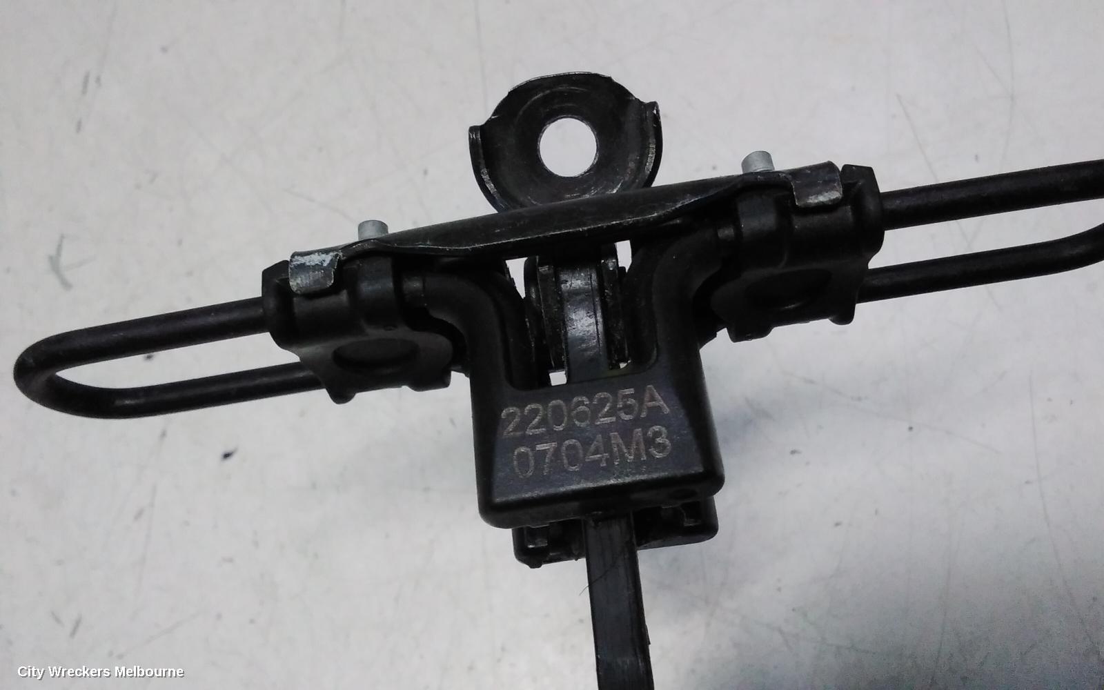 KIA SORENTO DOOR HINGE/RUNNER, CHECK STRAP, LH REAR, MQ4, 02/2020 ONWARDS