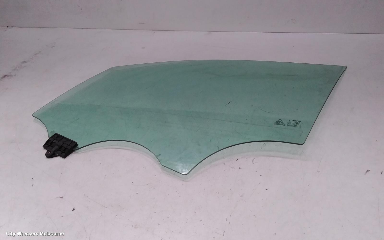 KIA SORENTO LEFT FRONT DOOR WINDOW, MQ4, GREEN TINT TYPE, 02/2020 ONWARDS