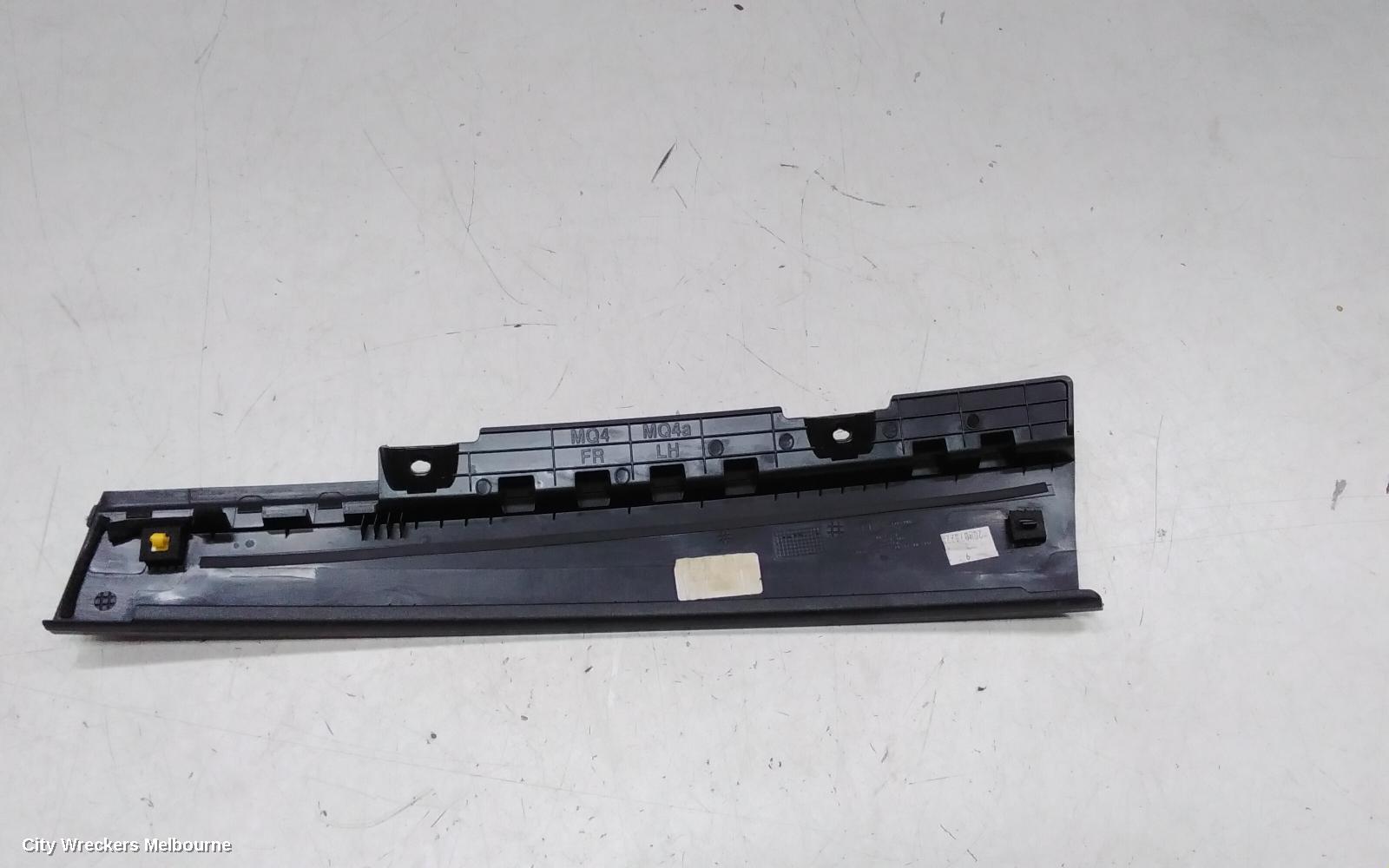 KIA SORENTO DOOR MOULD, UPPER BLACK MOULD: 139647, LH FRONT, MQ4, 02/2020 ONWARDS
