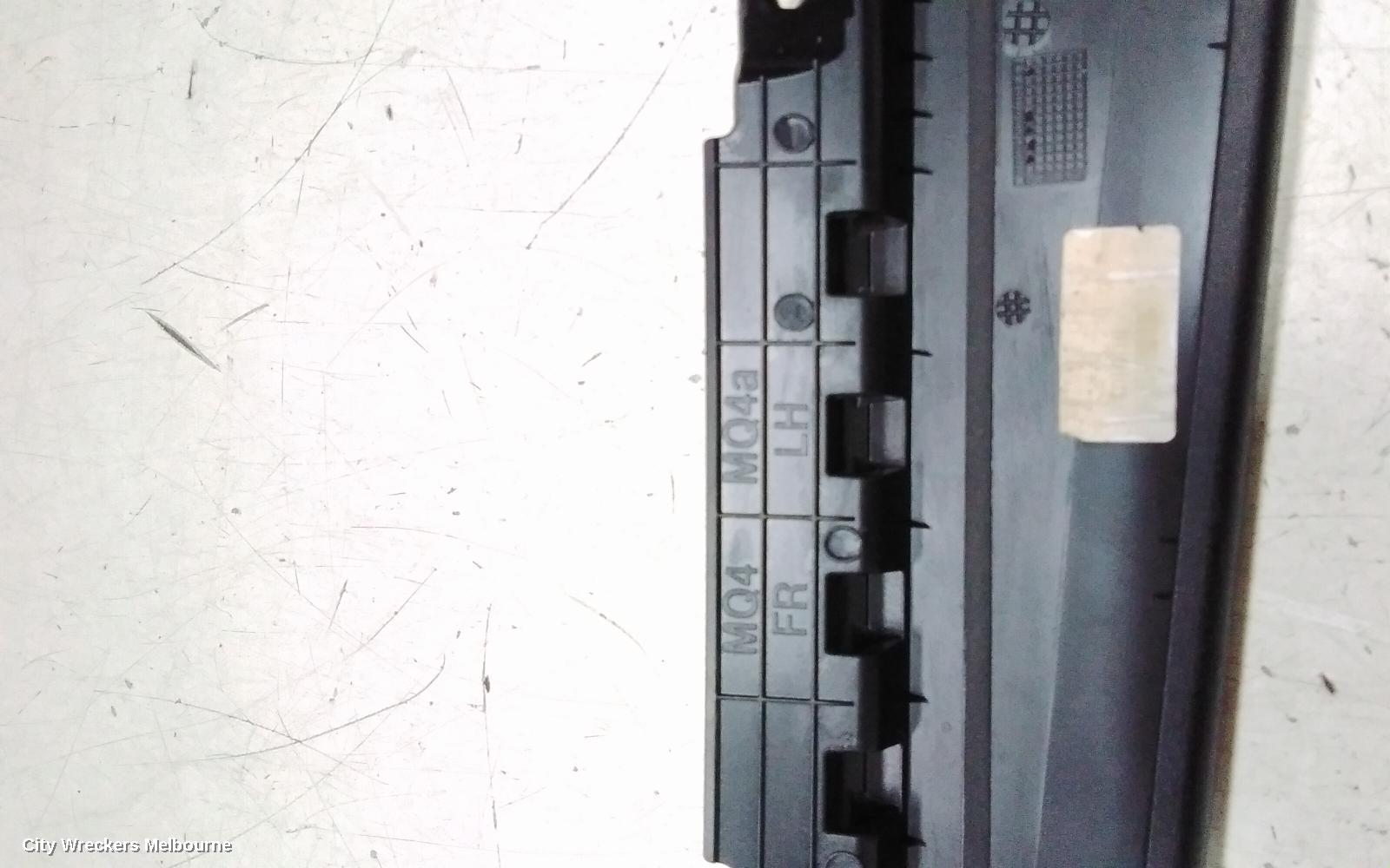 KIA SORENTO DOOR MOULD, UPPER BLACK MOULD: 139647, LH FRONT, MQ4, 02/2020 ONWARDS