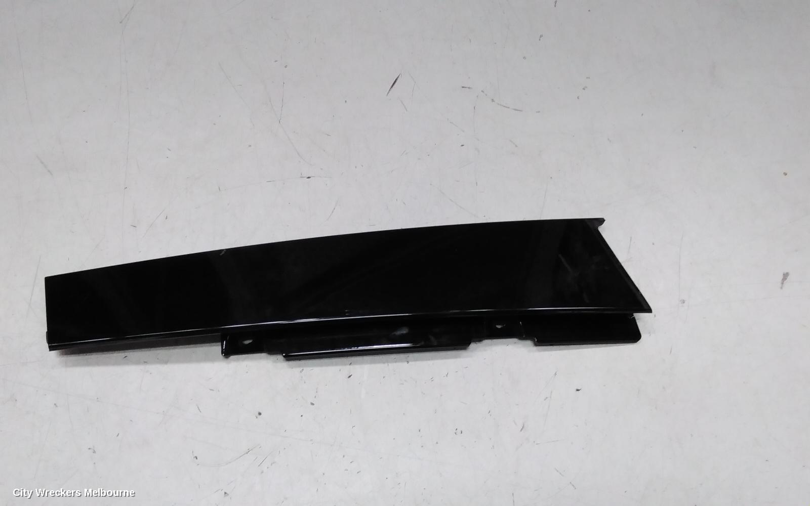 KIA SORENTO DOOR MOULD, UPPER BLACK MOULD: 139647, LH FRONT, MQ4, 02/2020 ONWARDS