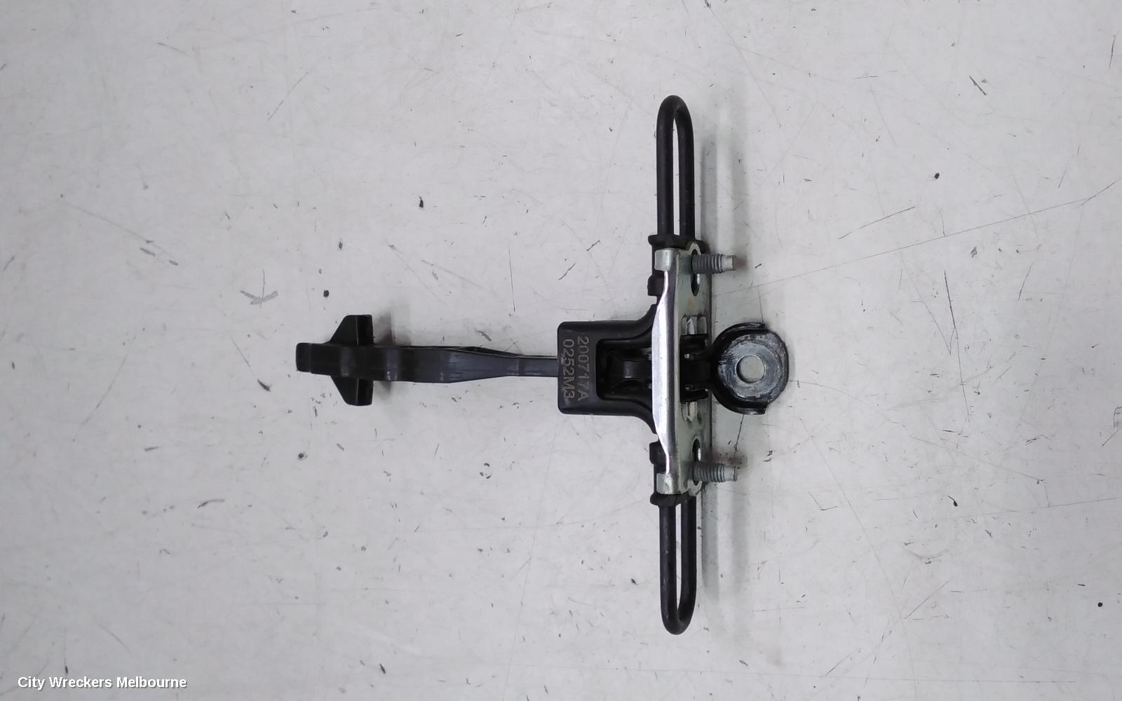 KIA SORENTO DOOR HINGE/RUNNER, CHECK STRAP, LH FRONT, MQ4, 02/2020 ONWARDS