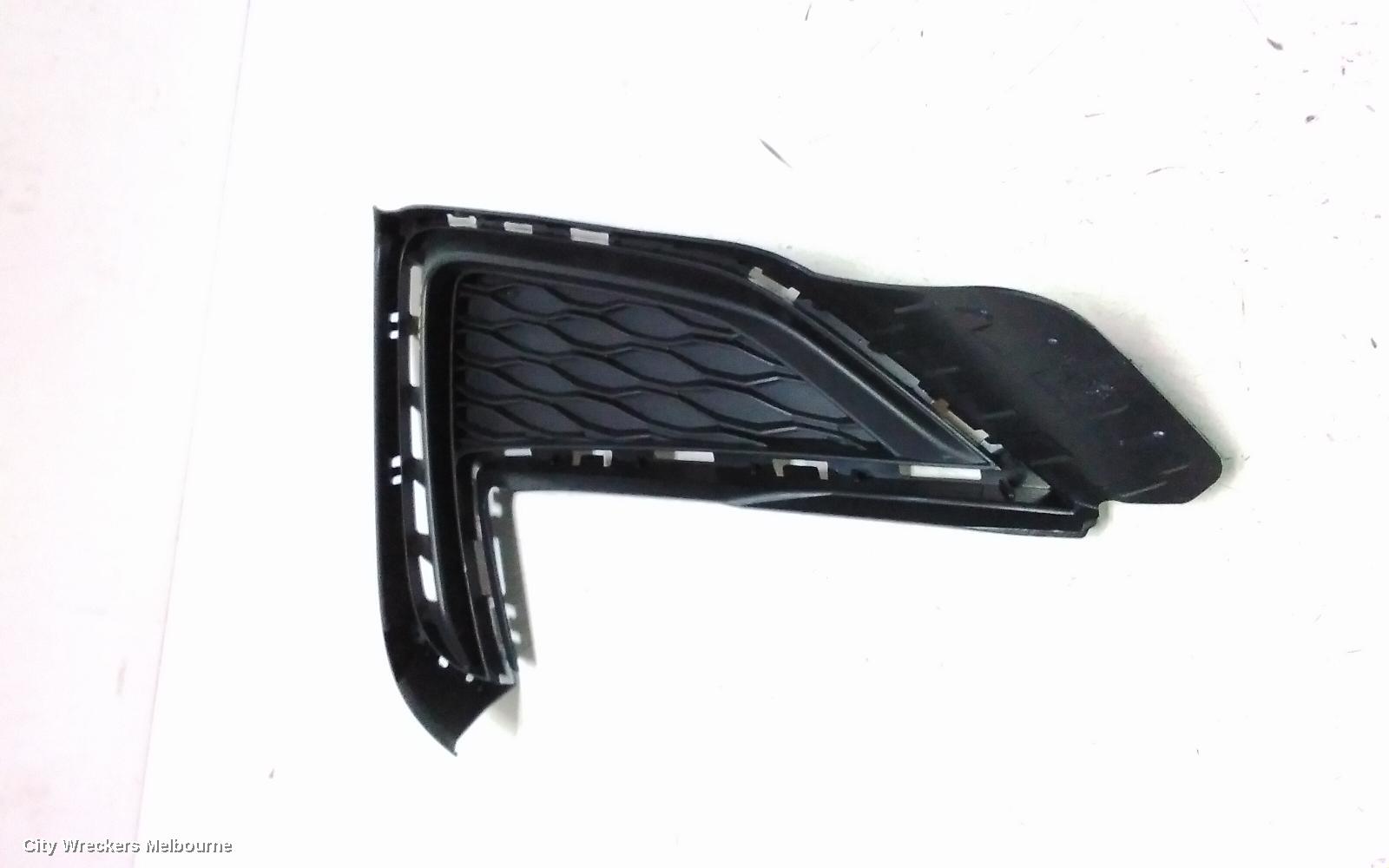 MG MG5 GRILLE, AP32, BUMPER GRILLE (LH SIDE), 01/2023 ONWARDS