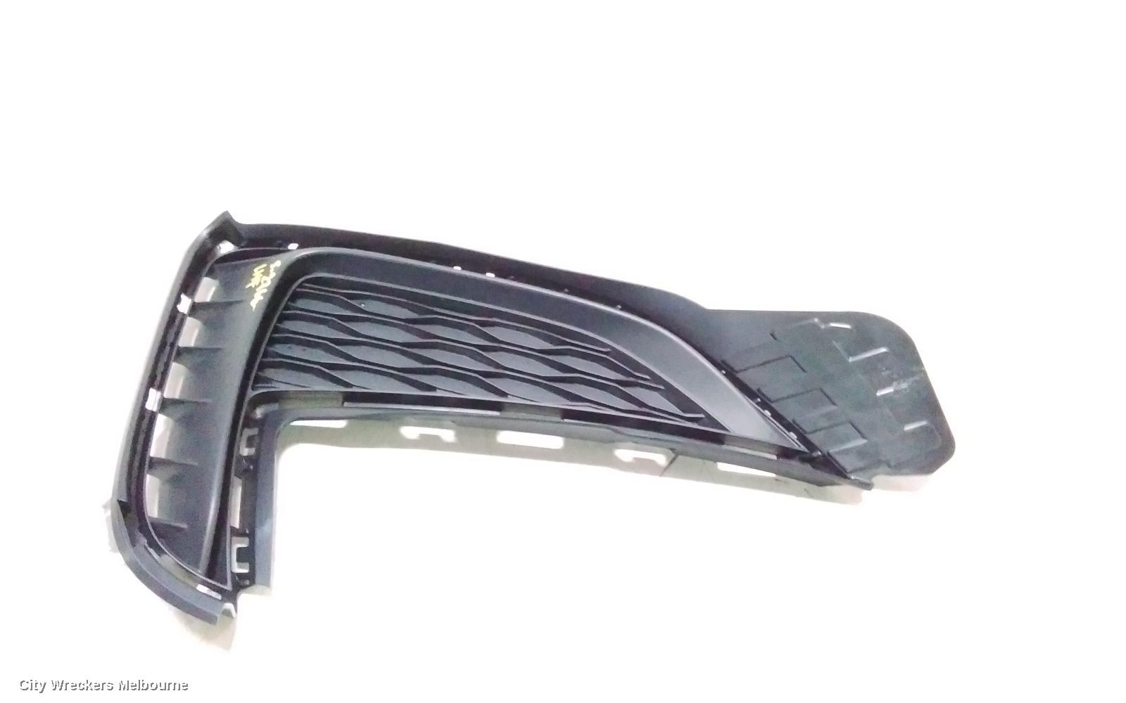 MG MG5 GRILLE, AP32, BUMPER GRILLE (LH SIDE), 01/2023 ONWARDS