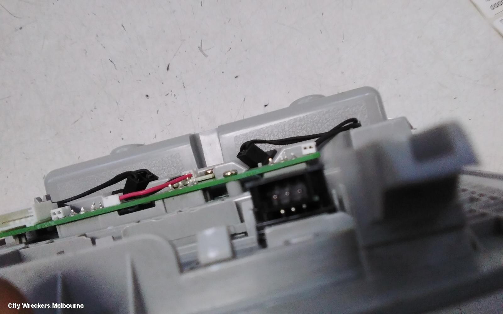 MG MG5 COURTESY LIGHT, AP32, 01/2023 ONWARDS