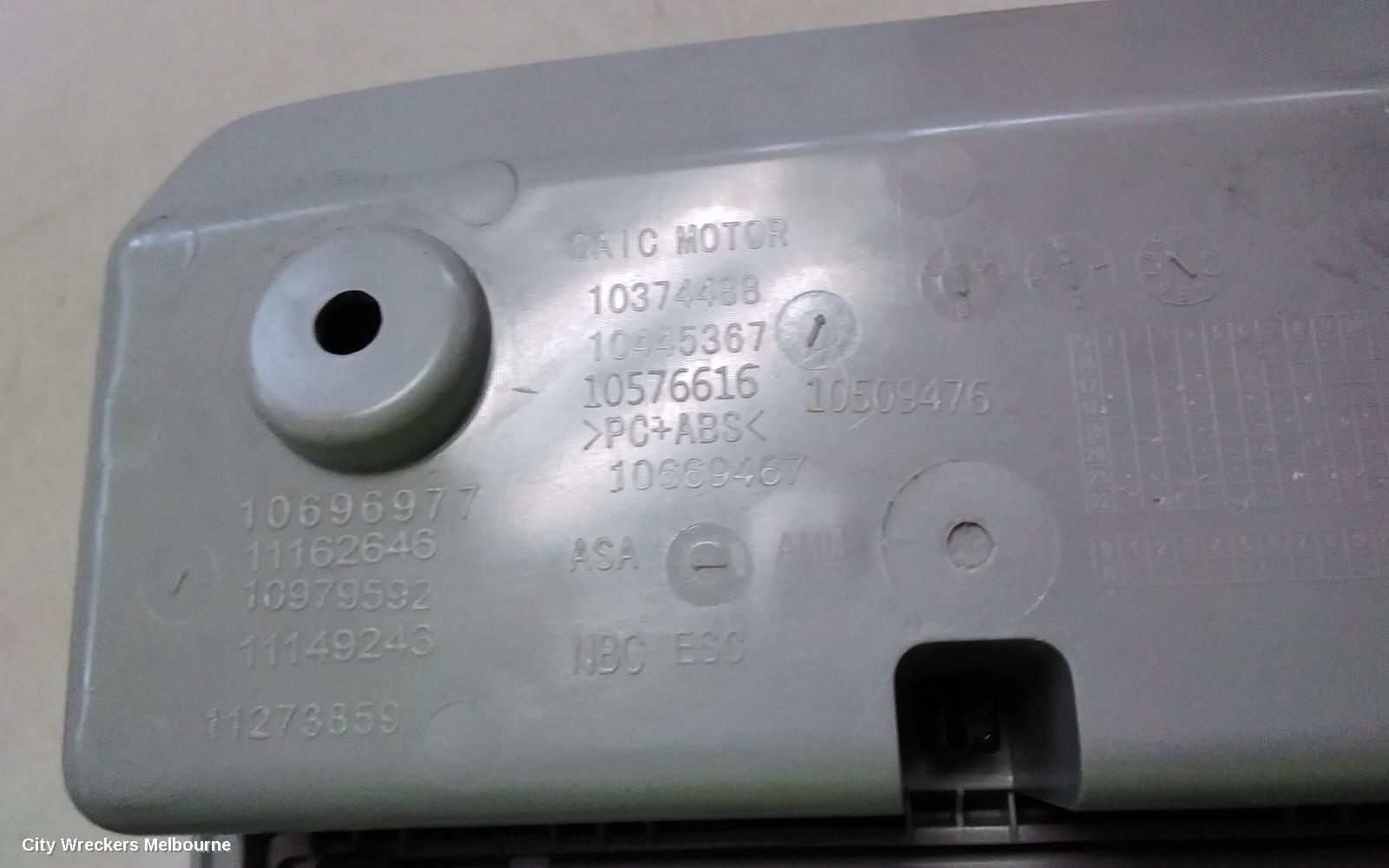MG MG5 COURTESY LIGHT, AP32, 01/2023 ONWARDS