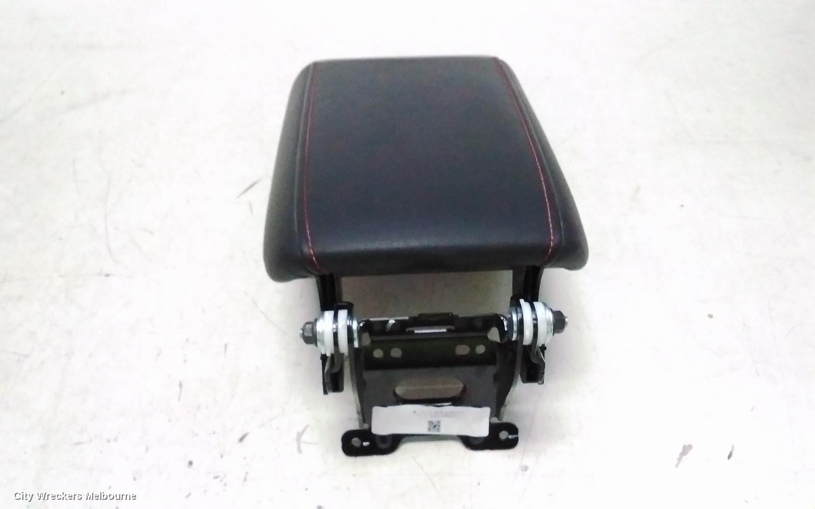 MG MG5 CONSOLE, AP32, 01/2023 ONWARDS