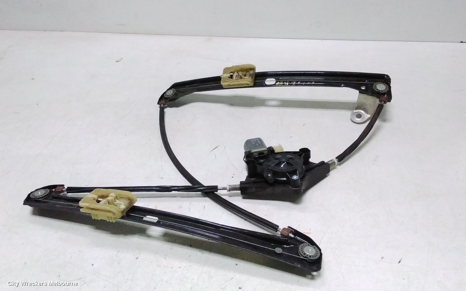 VOLKSWAGEN GOLF RIGHT FRONT WINDOW REG/MOTOR, GEN 7, 5DR HATCH, DOOR REG ASSY (REG AND MOTOR), 11/2012 - 08/2020
