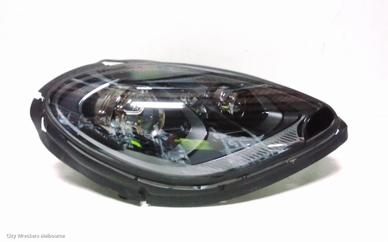 PORSCHE MACAN RIGHT HEADLAMP, 95B, W/ BI-XENON, ADAPTIVE TYPE, 06/2014 - 07/2018