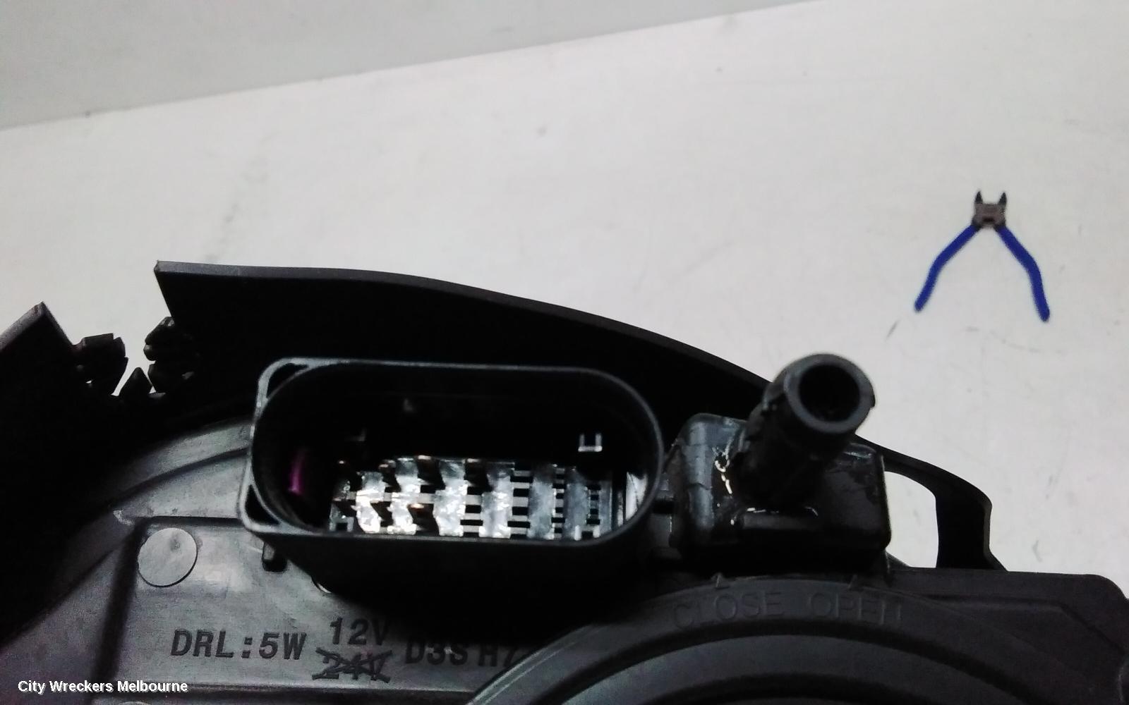 PORSCHE MACAN LEFT HEADLAMP, 95B, W/ BI-XENON, ADAPTIVE TYPE, 06/2014 - 07/2018