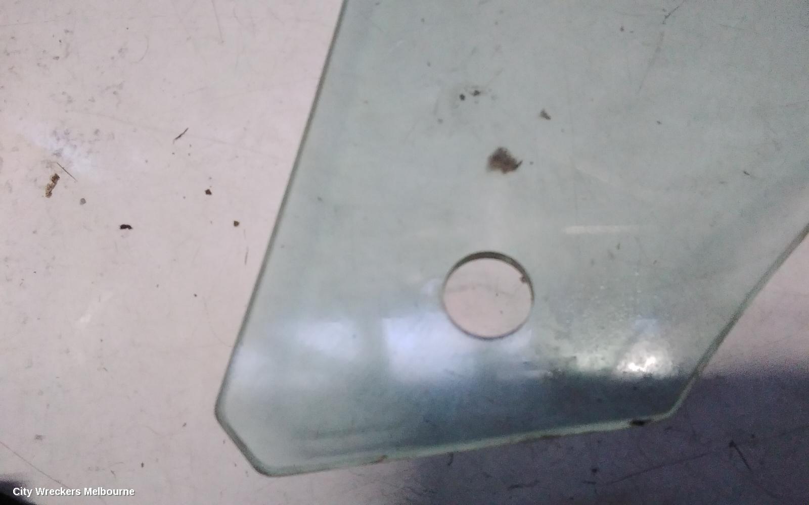 PEUGEOT 308 RIGHT FRONT DOOR WINDOW, T7, CABRIO, 07/2009 - 09/2014