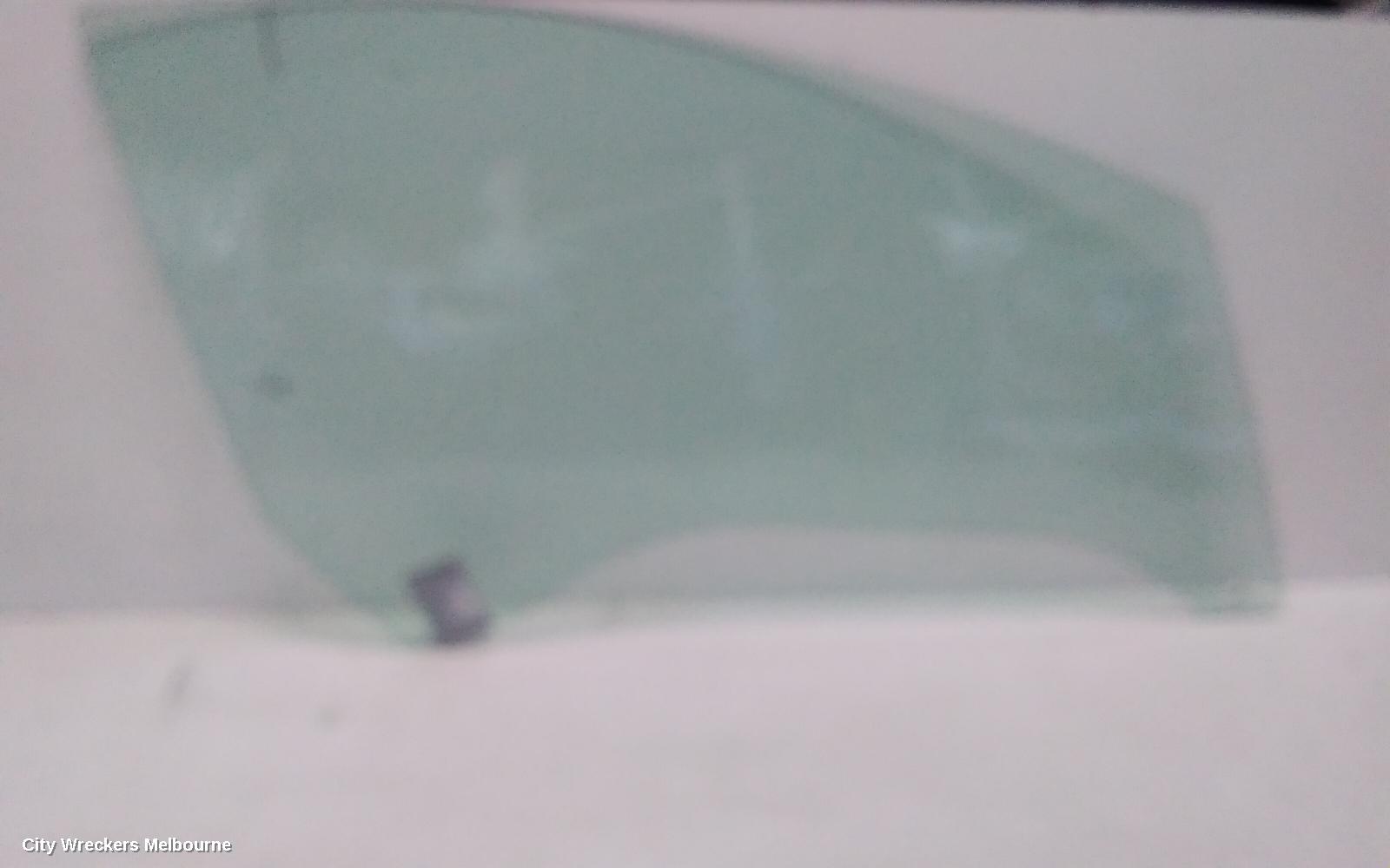 PEUGEOT 308 RIGHT FRONT DOOR WINDOW, T7, CABRIO, 07/2009 - 09/2014