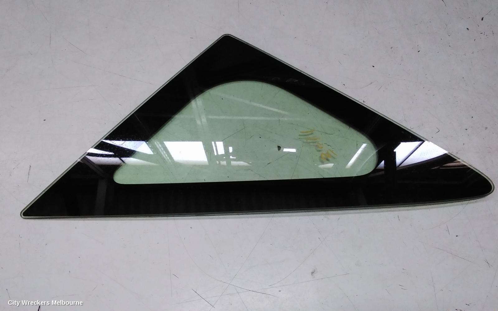 HONDA JAZZ LEFT FRONT 1/4 DOOR GLASS, GK/GF, 07/2014 - 12/2020