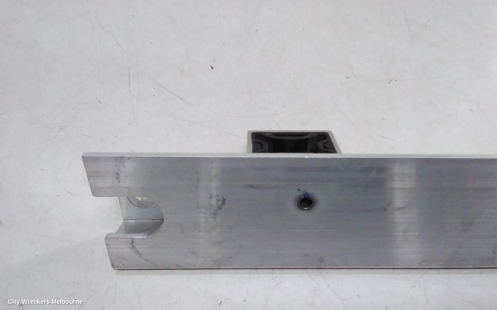 TESLA MODEL Y, 1ST GEN, 03/2022 ONWARDS, UPPER RADIATOR BRACKET: 139930