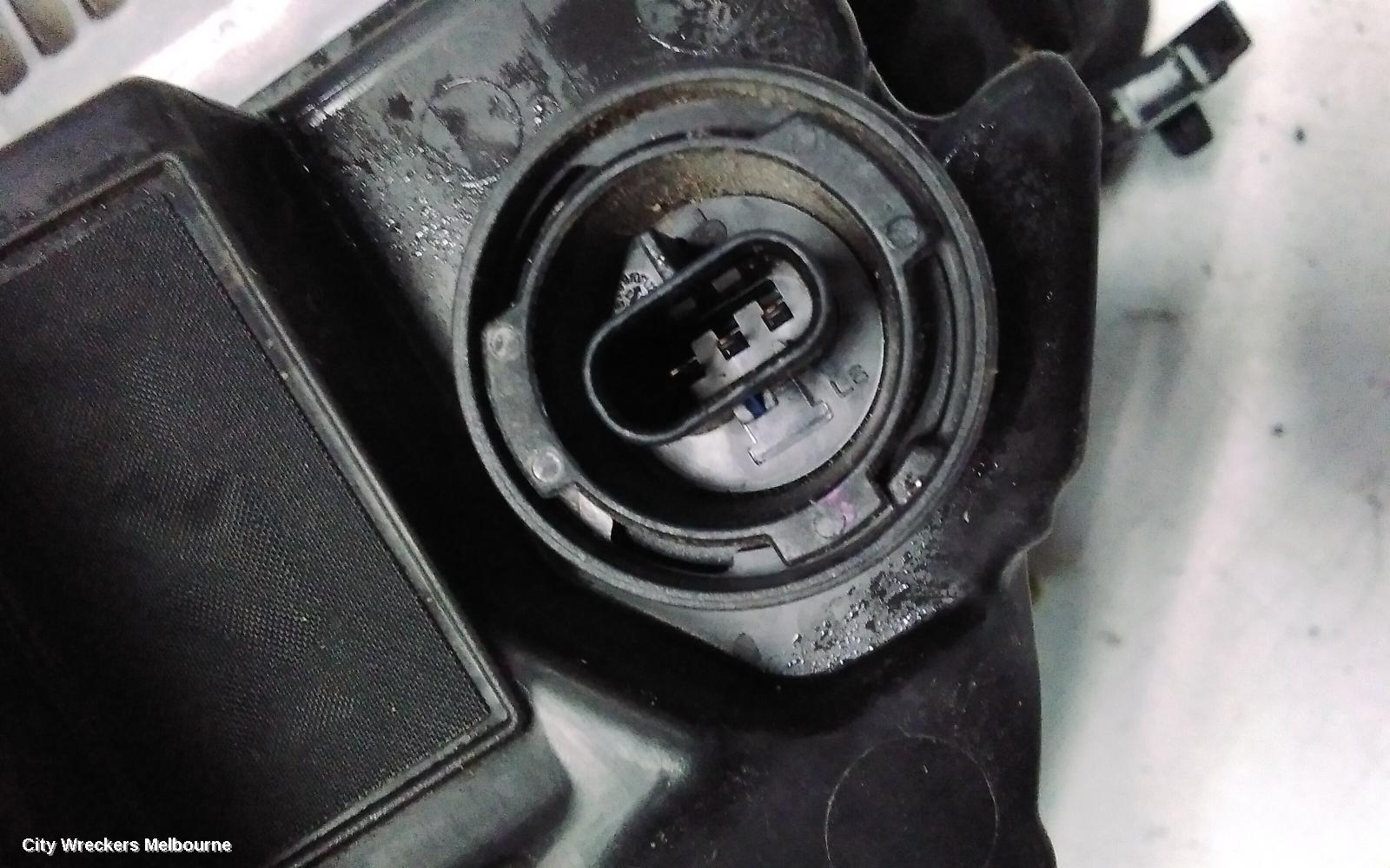 TESLA MODEL Y RIGHT HEADLAMP, 1ST GEN, LED TYPE, 03/2022 ONWARDS