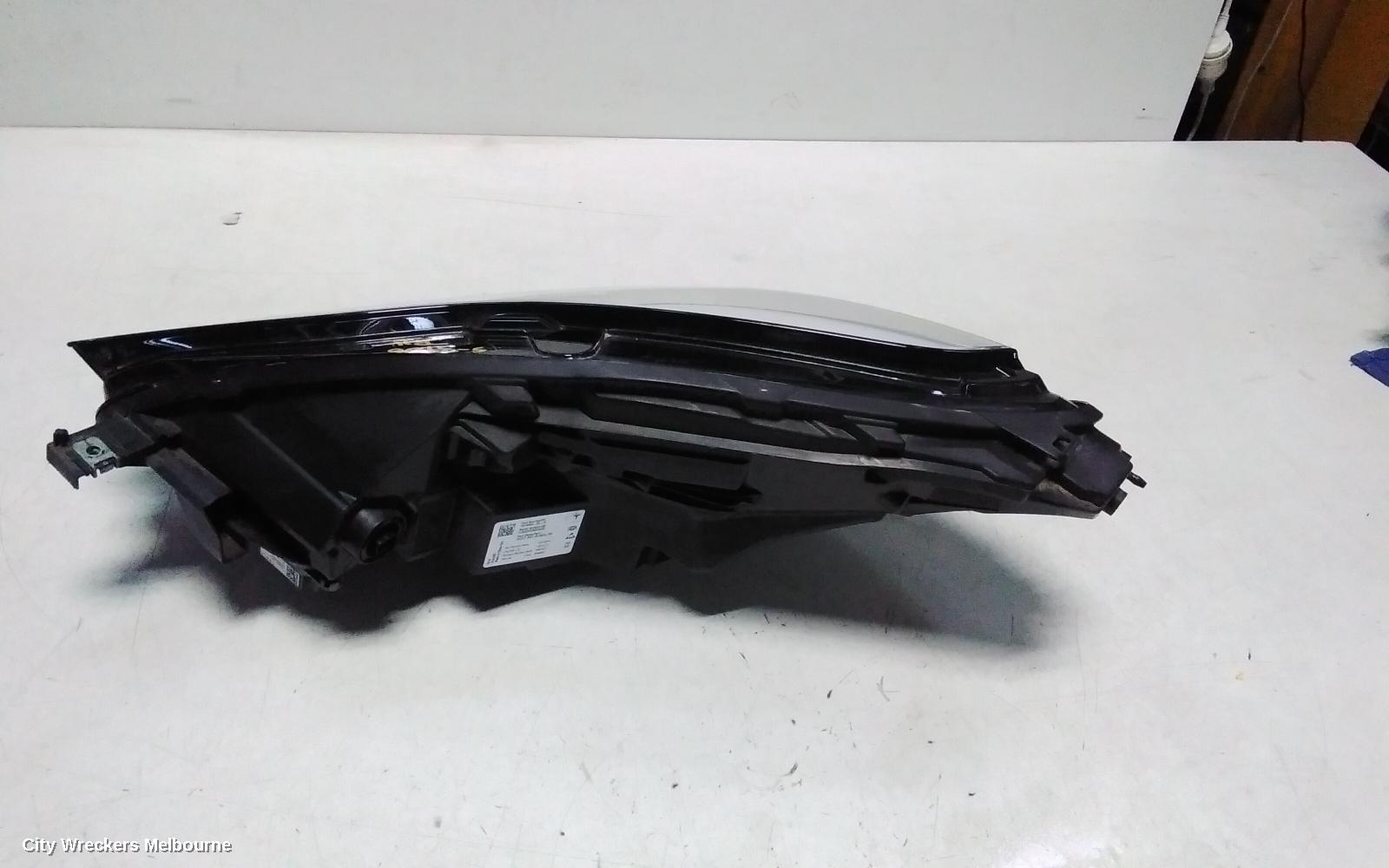 TESLA MODEL Y RIGHT HEADLAMP, 1ST GEN, LED TYPE, 03/2022 ONWARDS
