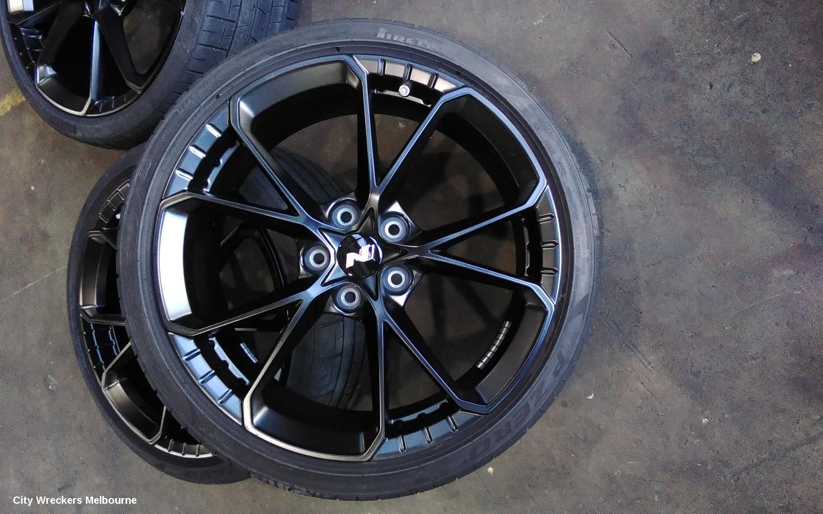 HYUNDAI I30 WHEEL MAG, FACTORY, 19X8IN, 5 V SPOKE, BLACK, CN7, SEDAN (S.KOREA VIN KMHL), 03/2023 ONWARDS