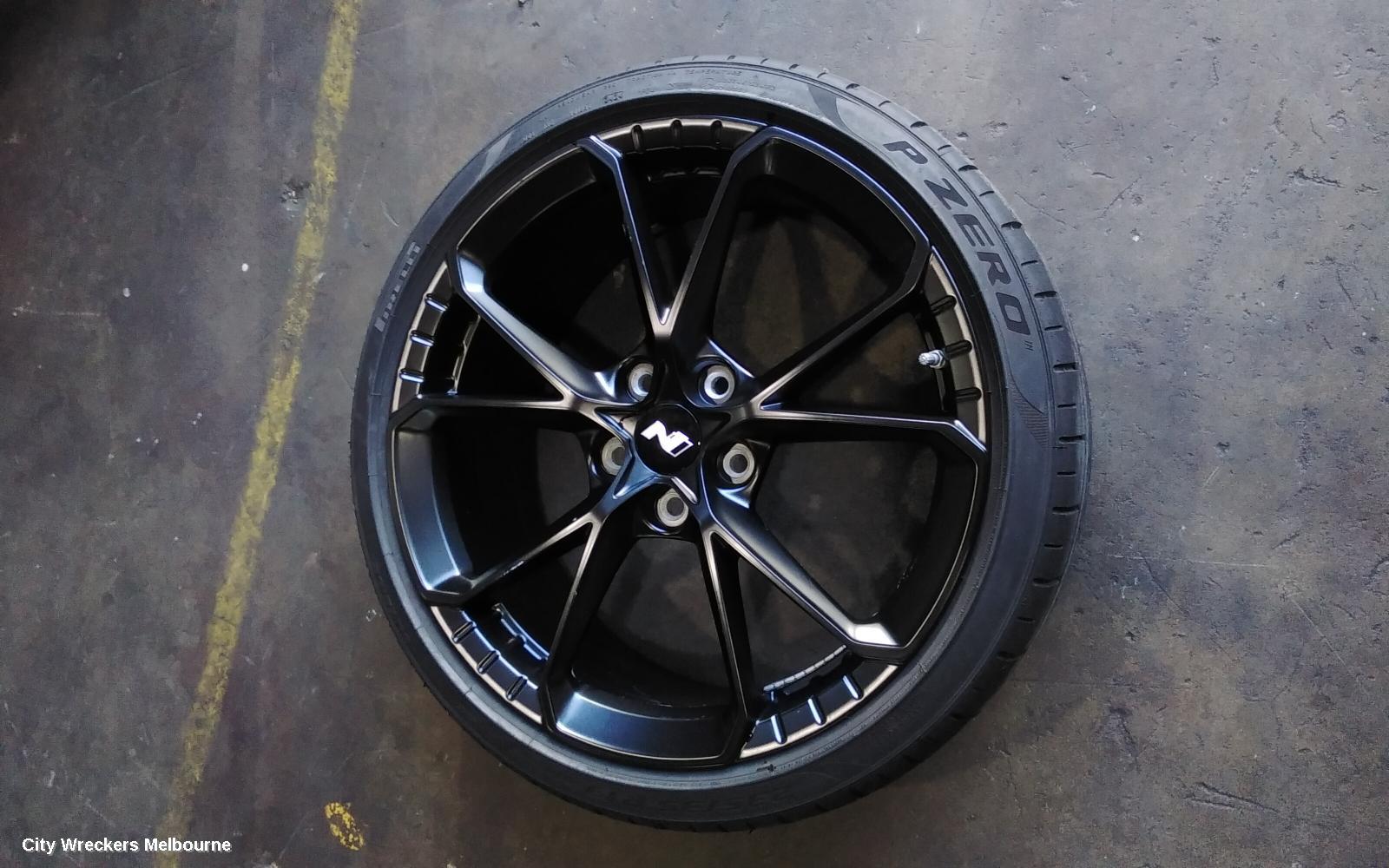 HYUNDAI I30 WHEEL MAG, FACTORY, 19X8IN, 5 V SPOKE, HIGH GLOSS BLACK, CN7, SEDAN (S.KOREA VIN KMHL), 03/2023 ONWARDS