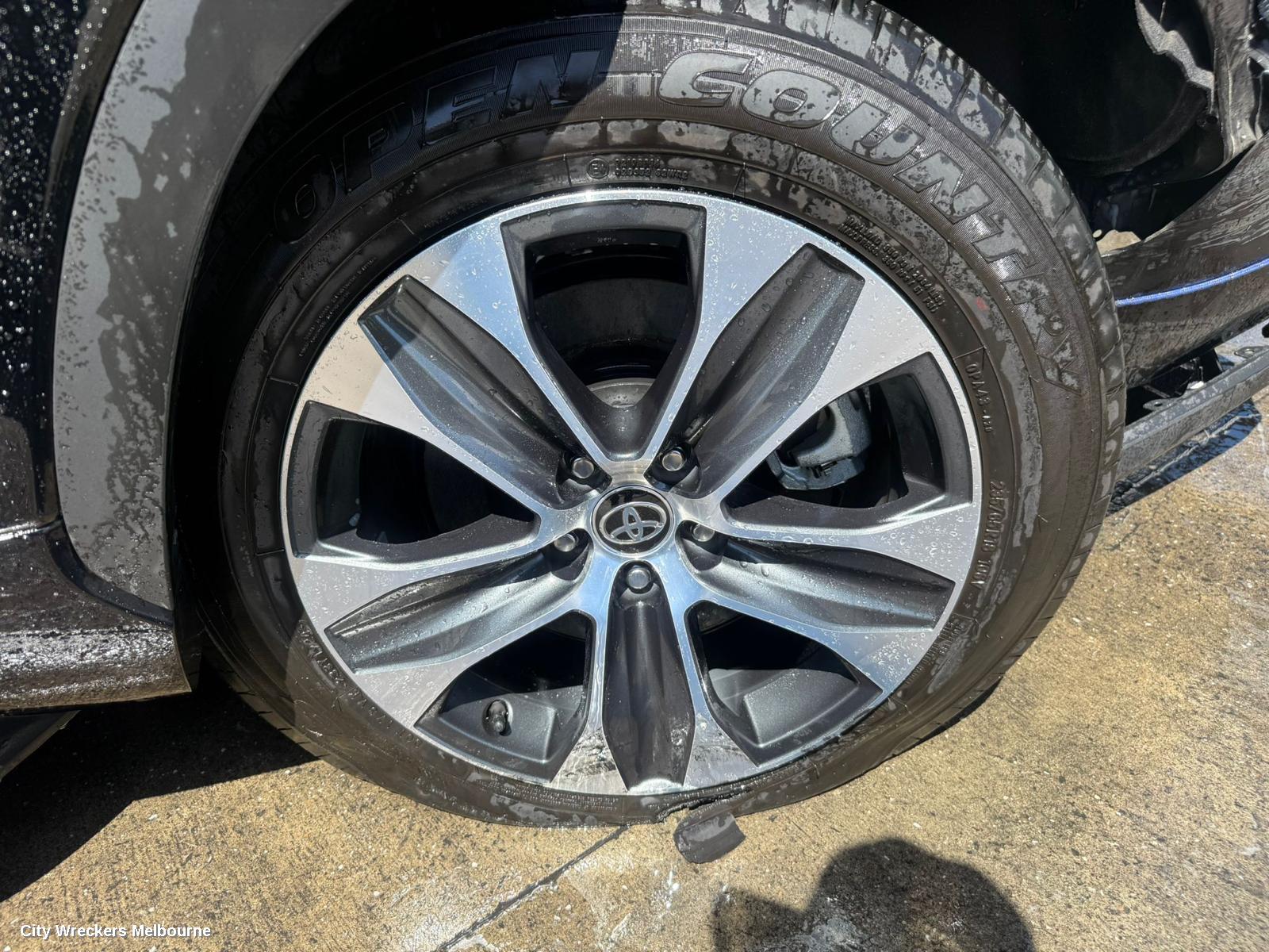 TOYOTA KLUGER WHEEL MAG, FACTORY, 18X7.5IN, 5 SINGLE SPOKE, BICOLOUR, XU70 SERIES, 03/2021 ONWARDS