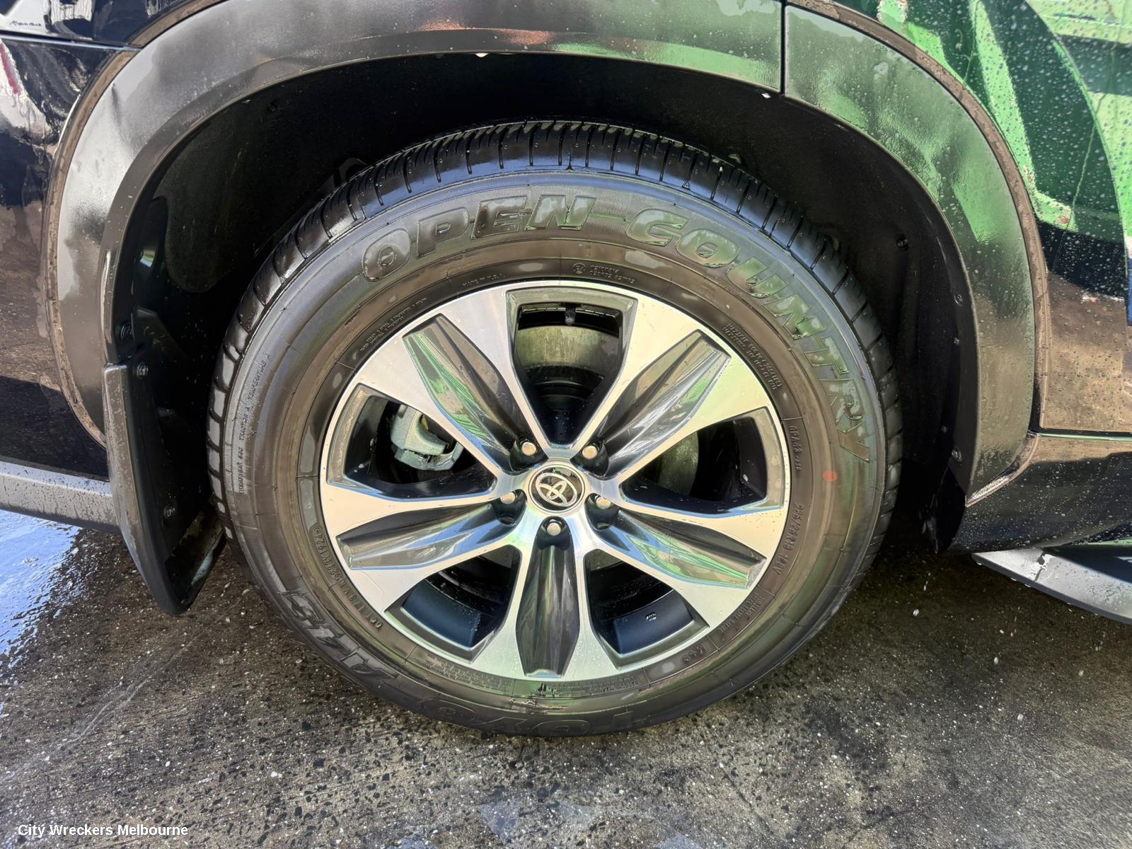 TOYOTA KLUGER WHEEL MAG, FACTORY, 18X7.5IN, 5 SINGLE SPOKE, BICOLOUR, XU70 SERIES, 03/2021 ONWARDS