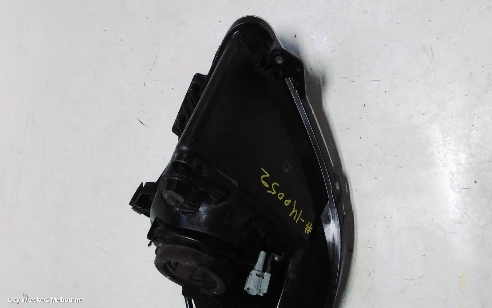 SUZUKI SWIFT RIGHT HEADLAMP, RS415, MAN BEAM ADJUSTMENT, BLACK INSERT TYPE, 09/2004 - 02/2011