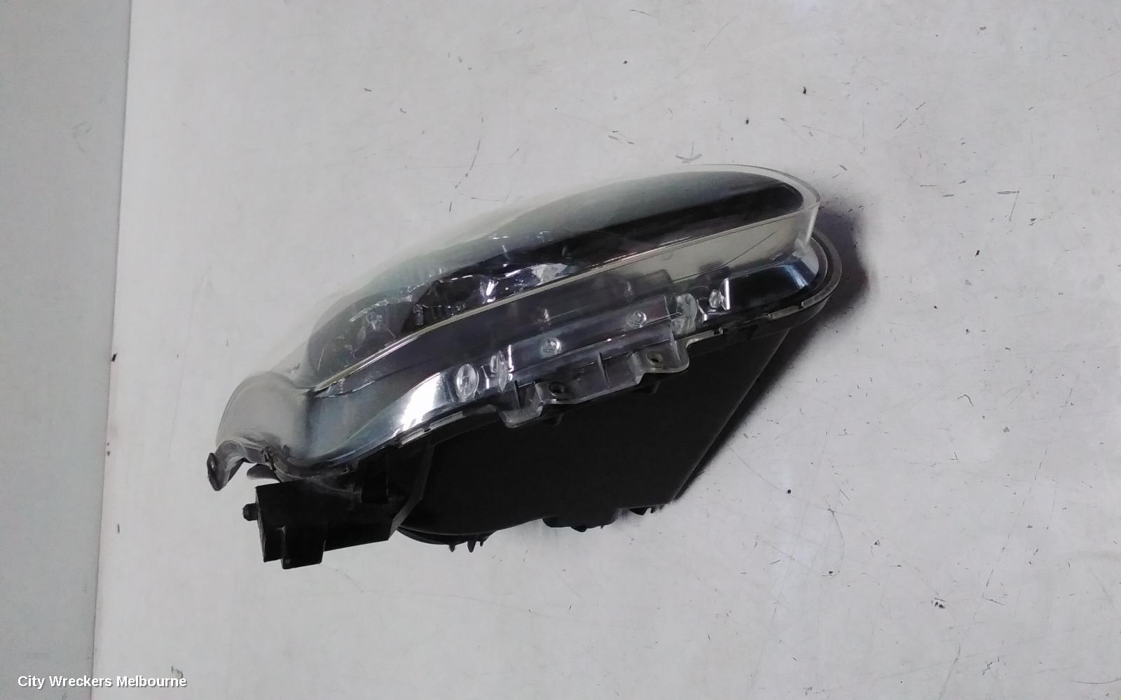 SUZUKI SWIFT RIGHT HEADLAMP, RS415, MAN BEAM ADJUSTMENT, BLACK INSERT TYPE, 09/2004 - 02/2011