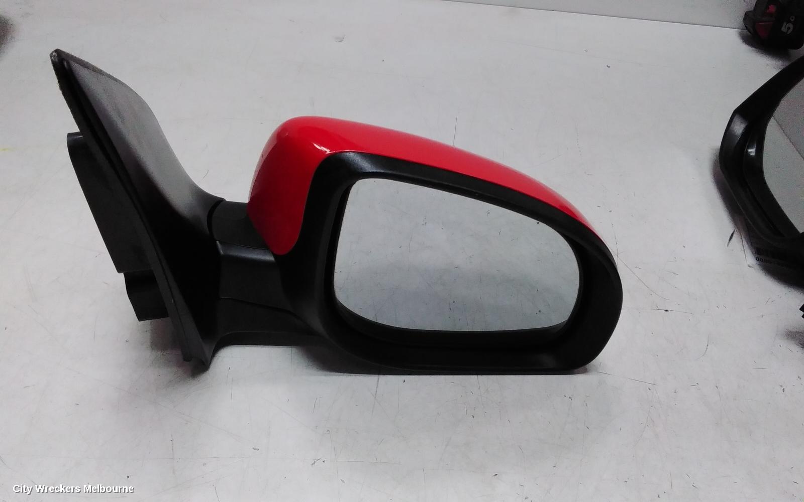 HYUNDAI I20 RIGHT DOOR MIRROR, PB, POWER FOLDING, W/ FLASHER TYPE, 03/2012 - 12/2015
