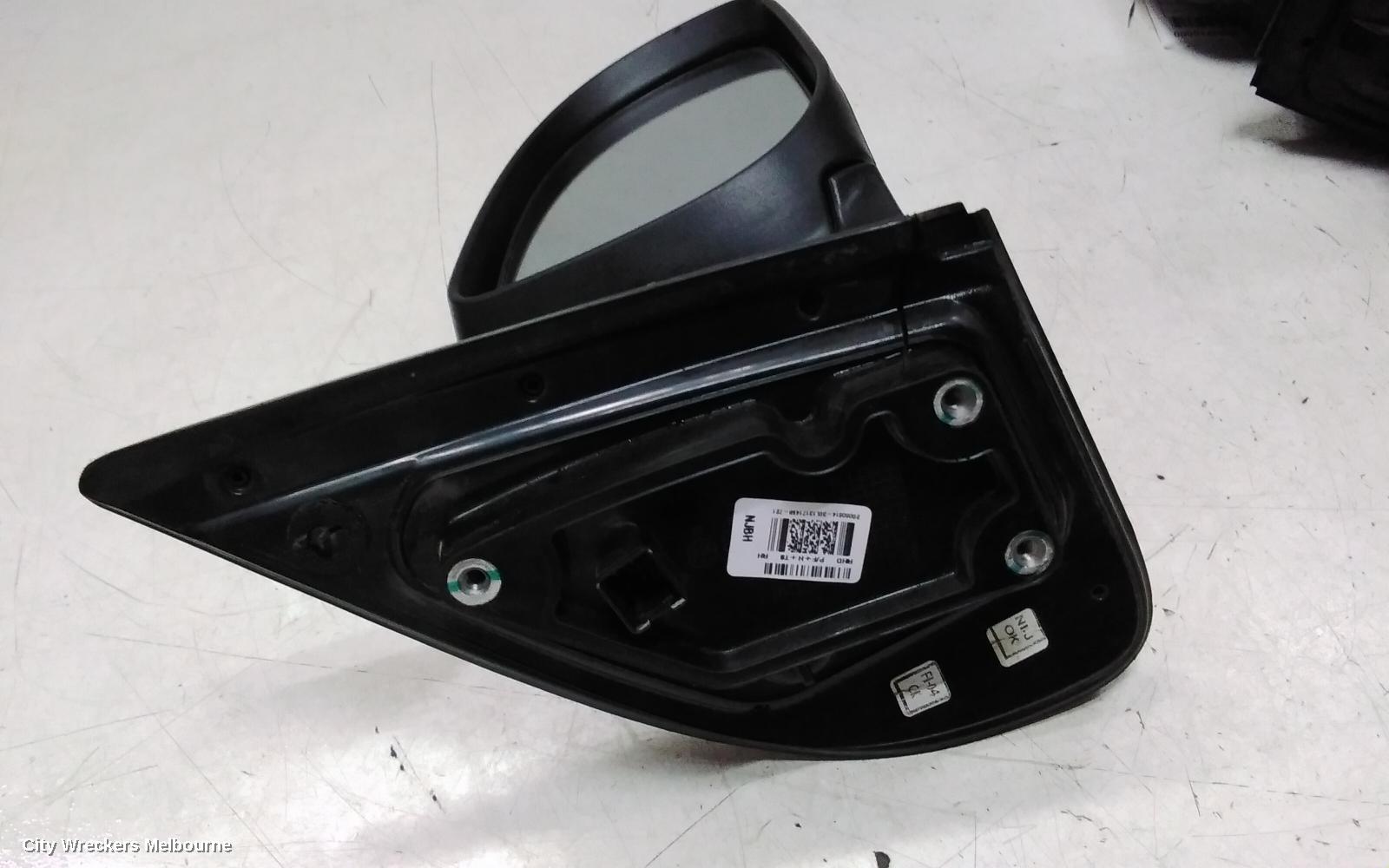 HYUNDAI I20 RIGHT DOOR MIRROR, PB, POWER FOLDING, W/ FLASHER TYPE, 03/2012 - 12/2015