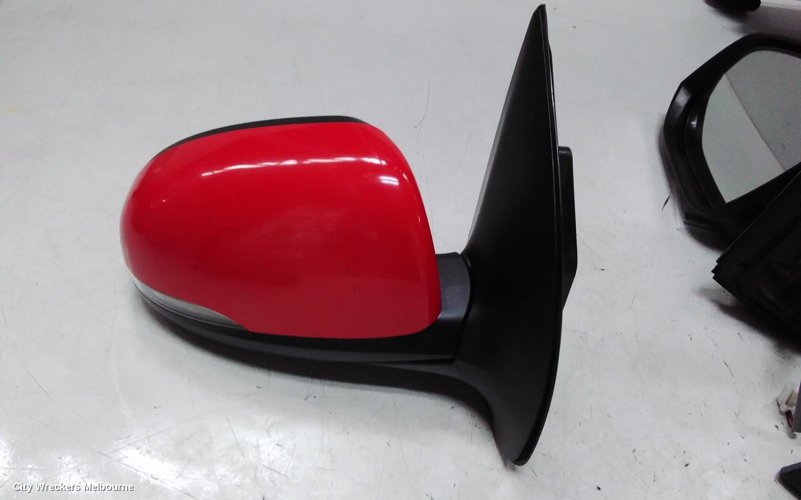 HYUNDAI I20 RIGHT DOOR MIRROR, PB, POWER FOLDING, W/ FLASHER TYPE, 03/2012 - 12/2015