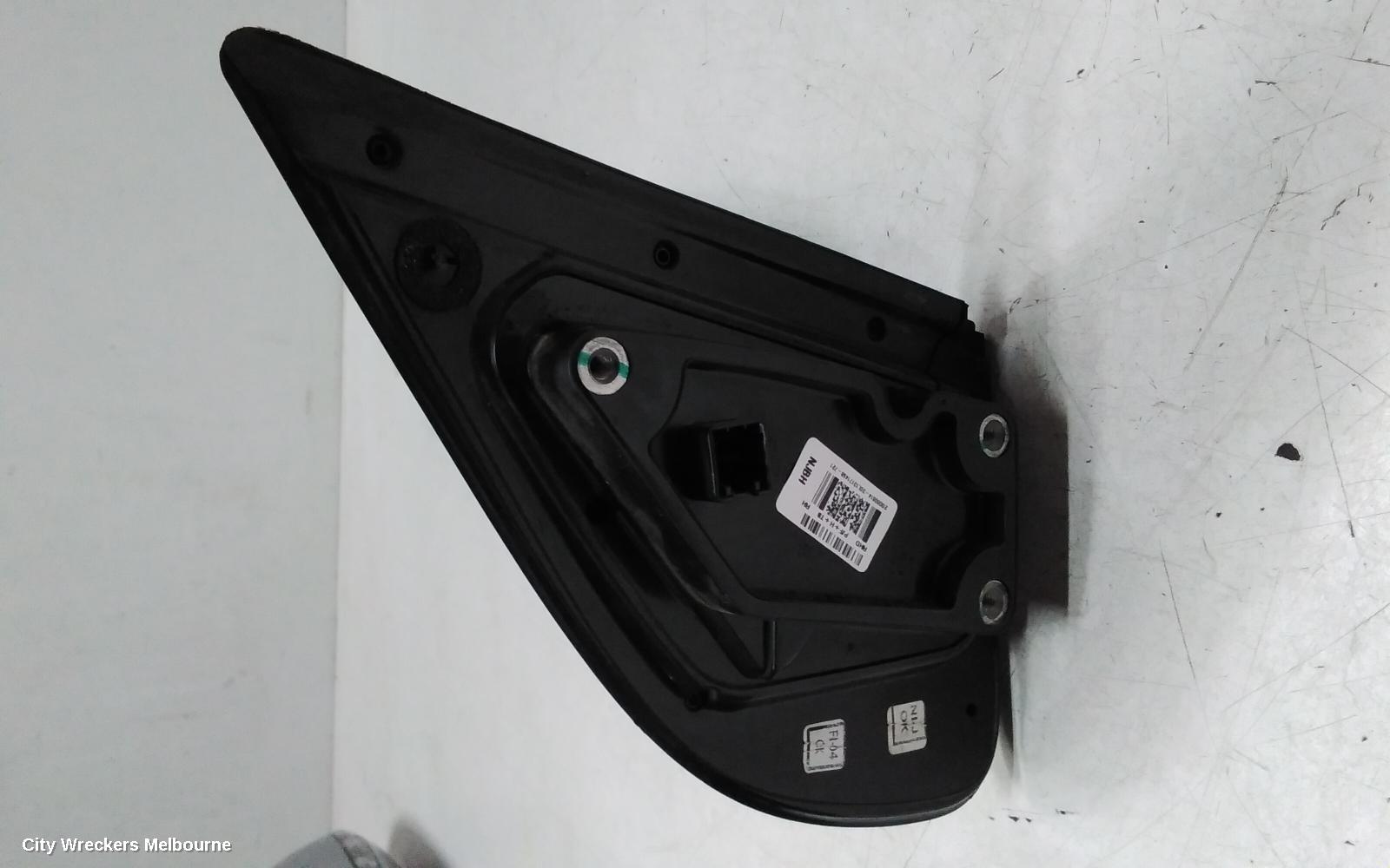 HYUNDAI I20 RIGHT DOOR MIRROR, PB, POWER FOLDING, W/ FLASHER TYPE, 03/2012 - 12/2015