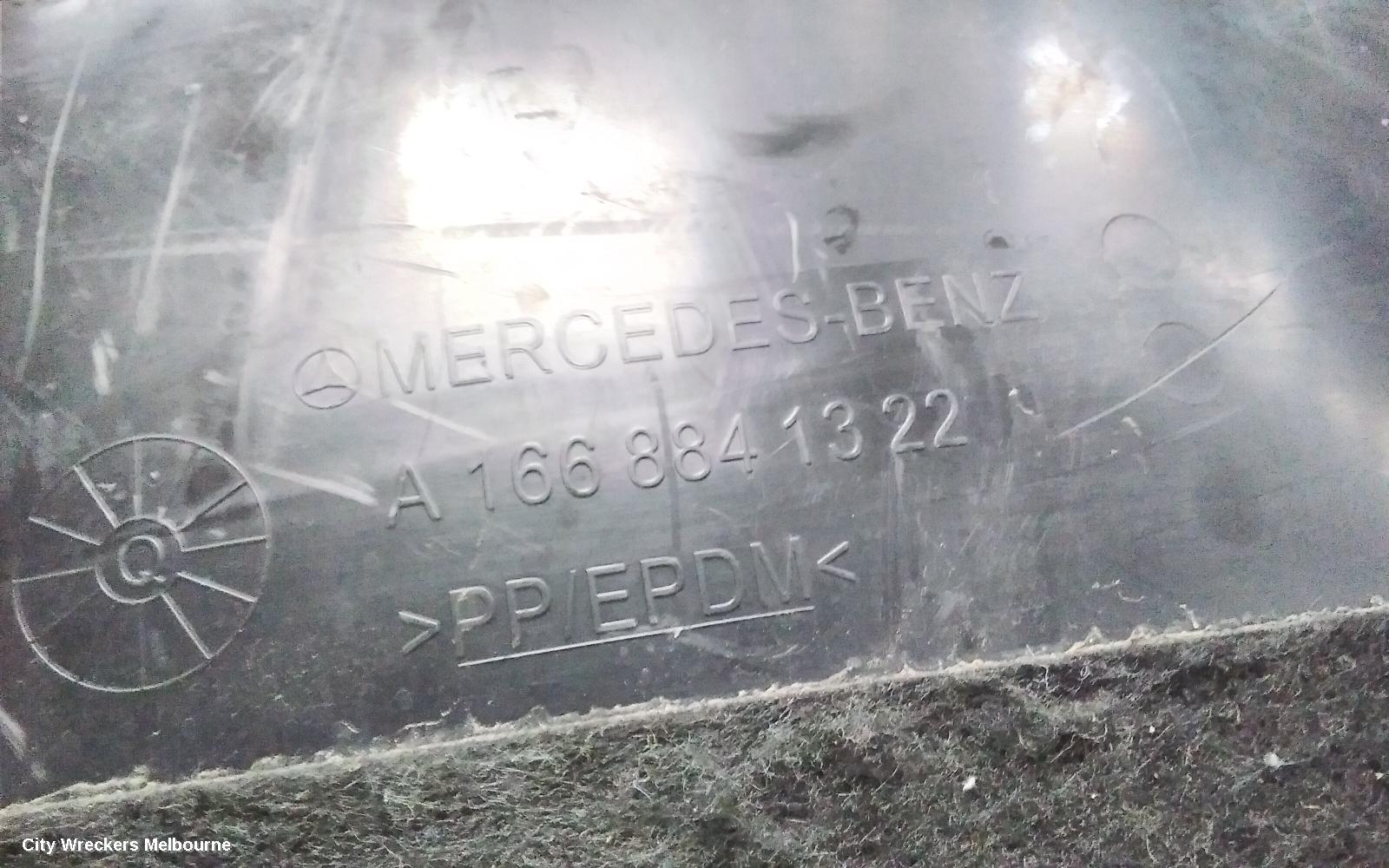 MERCEDES GLE CLASS LEFT GUARD LINER, W166, WAGON, REAR SECTION, 06/2015 - 04/2019