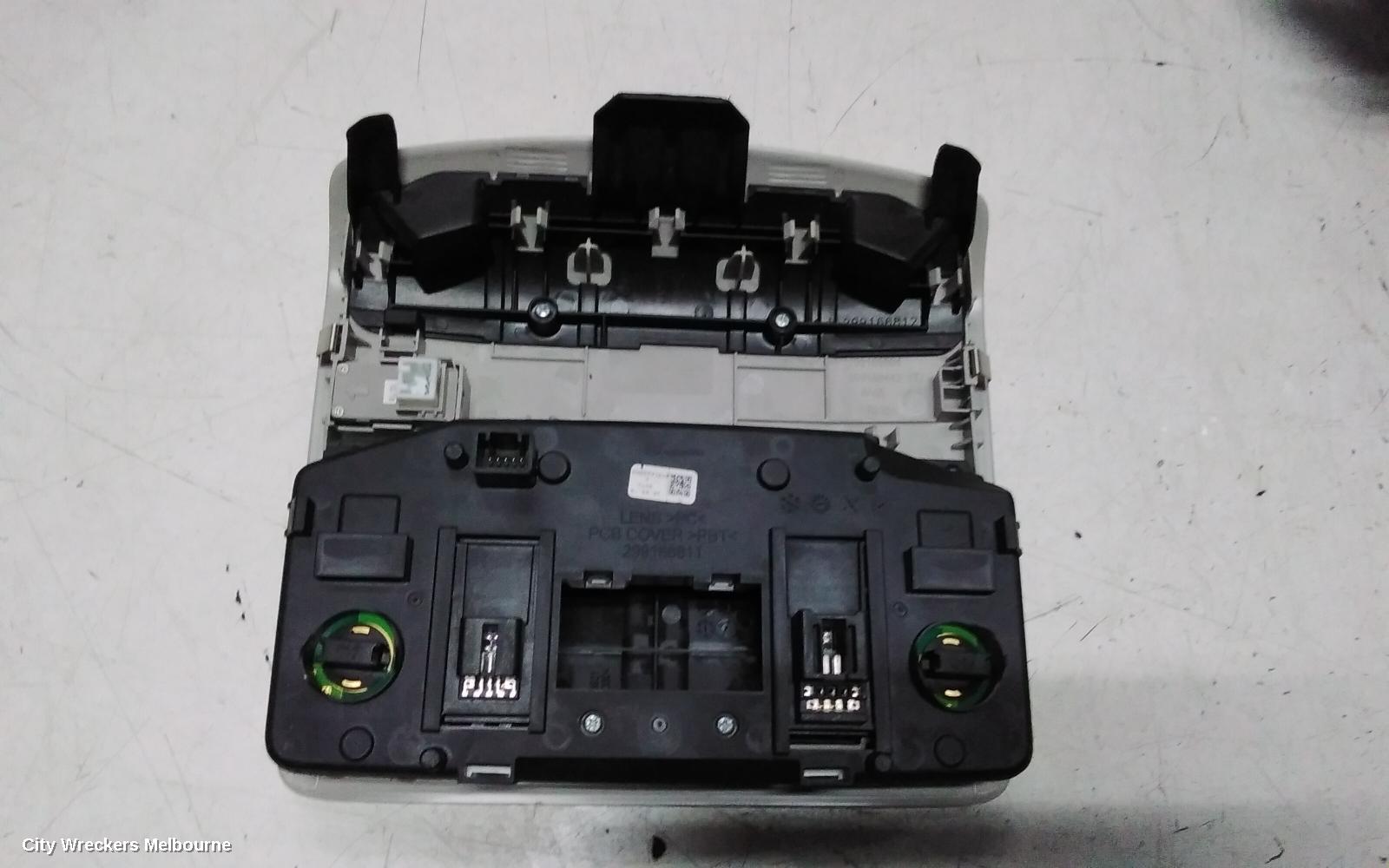 MITSUBISHI ECLIPSE CROSS COURTESY LIGHT, GEN 1, FRONT, 11/2017 ONWARDS