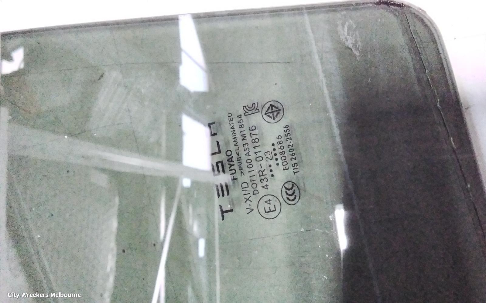 TESLA MODEL Y LEFT REAR DOOR WINDOW, 1ST GEN, 03/2022 - 02/2025