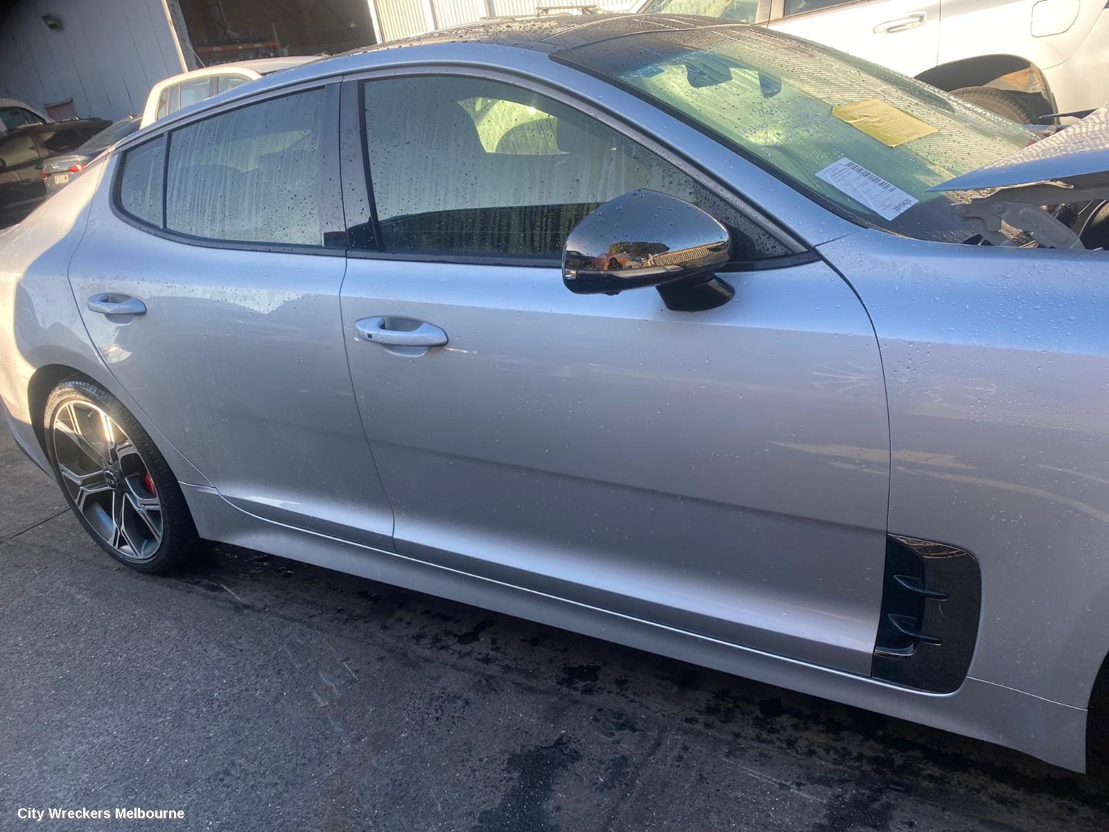 KIA STINGER COURTESY LIGHT, CK, 06/2017 - 04/2023