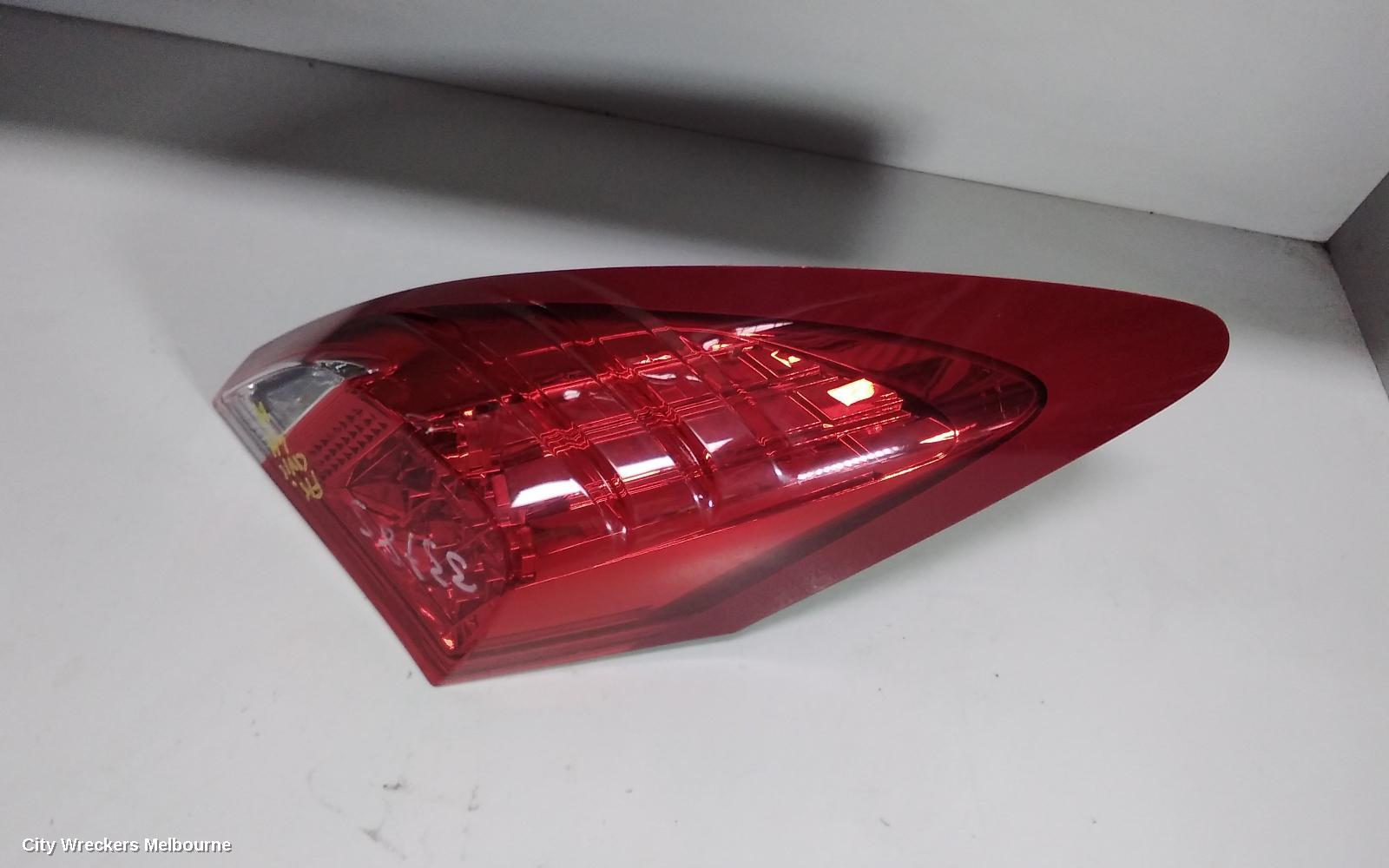 HONDA CIVIC LEFT TAILLIGHT, 9TH GEN, HATCH (VIN SHHFK), 06/2012 - 03/2015